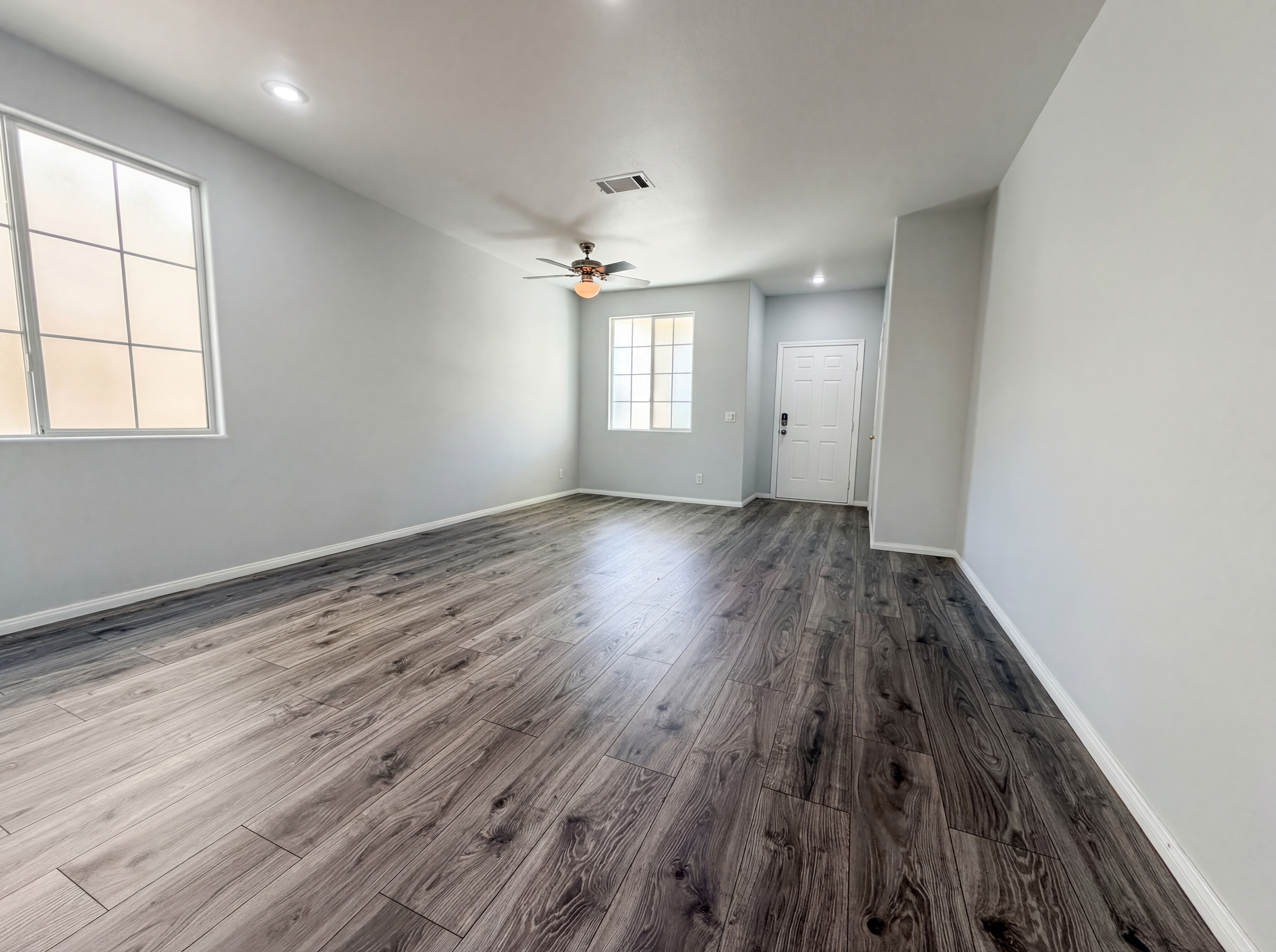 Photo 8 of 26 of 1310 Horizon Village Ave, Las Vegas, NV