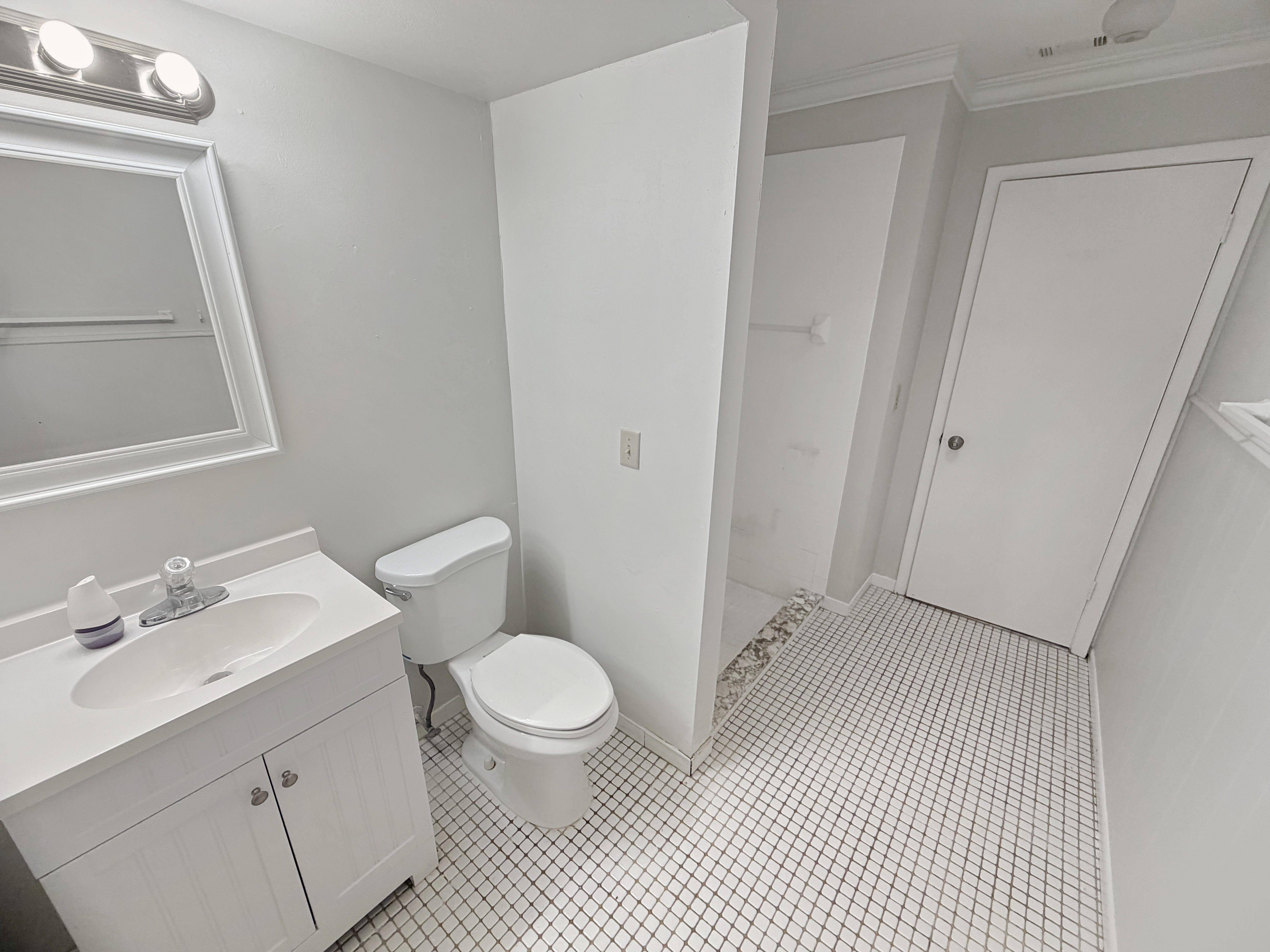 Photo 13 of 38 of 2305 SW Fern Cir, Port Saint Lucie, FL