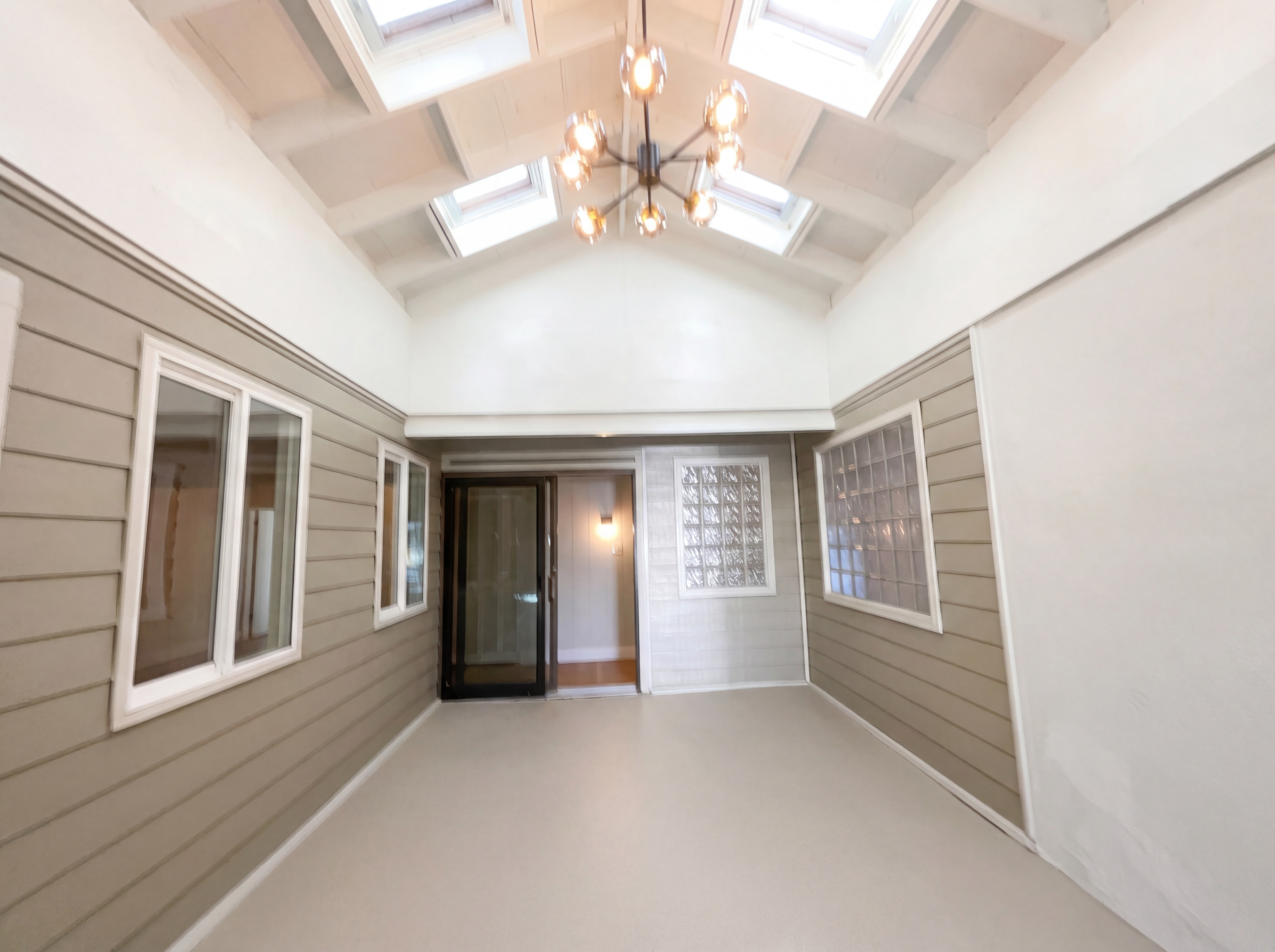 Photo 11 of 36 of 2361 Oakmont Dr, San Bruno, CA
