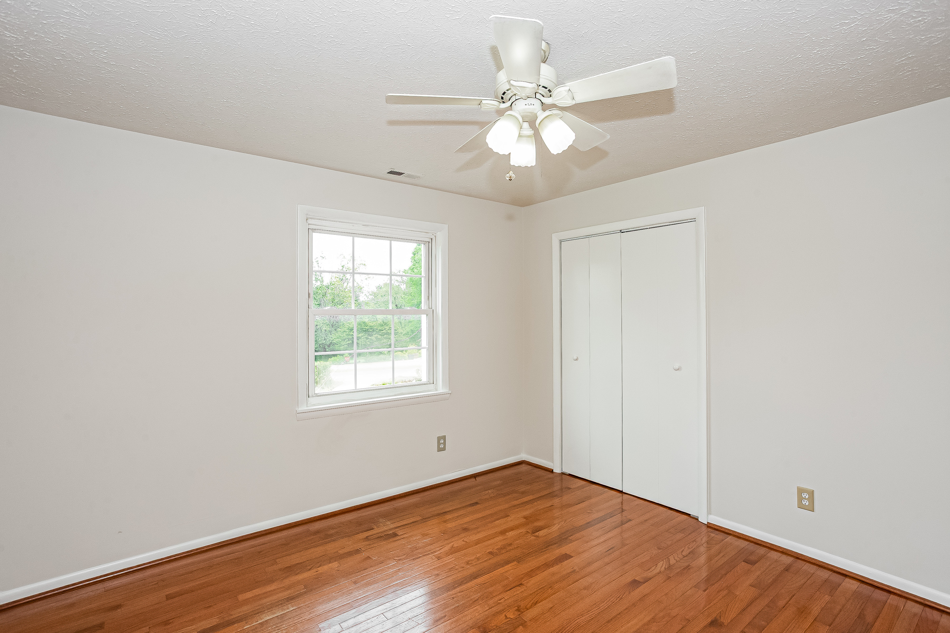 Photo 12 of 21 of 4610 Pruett Dr, Morganton, NC