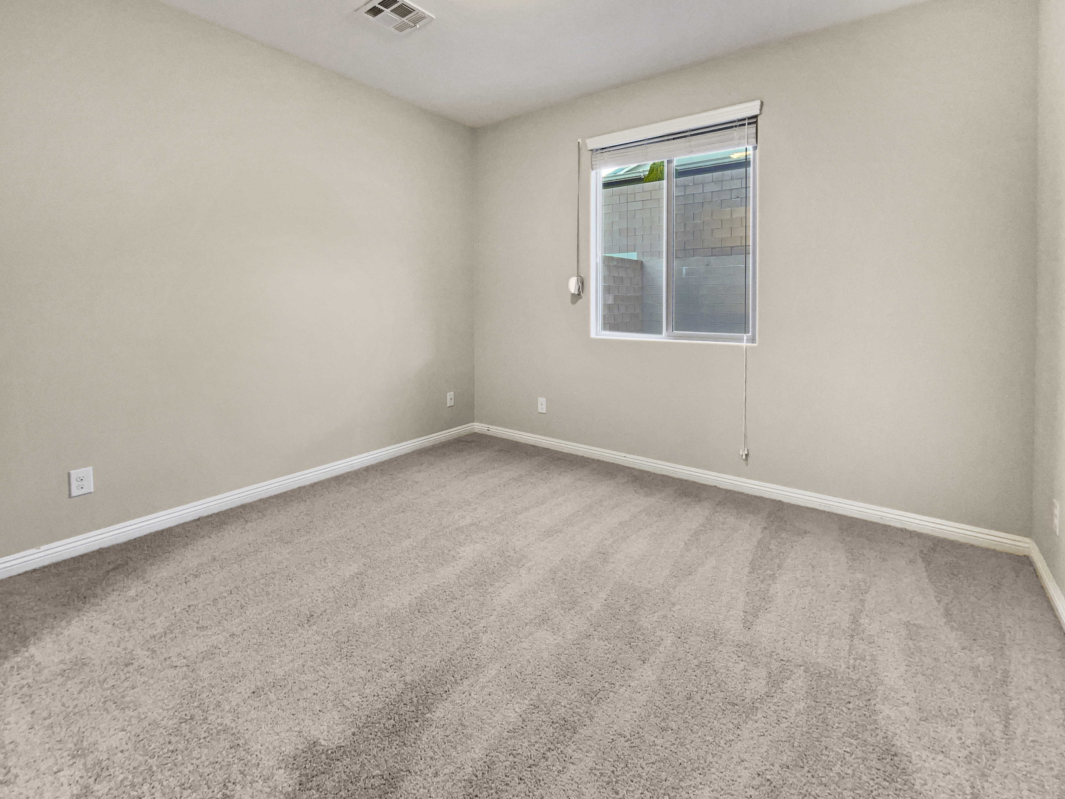 Photo 11 of 25 of 1634 Singing Sands Ave, Henderson, NV