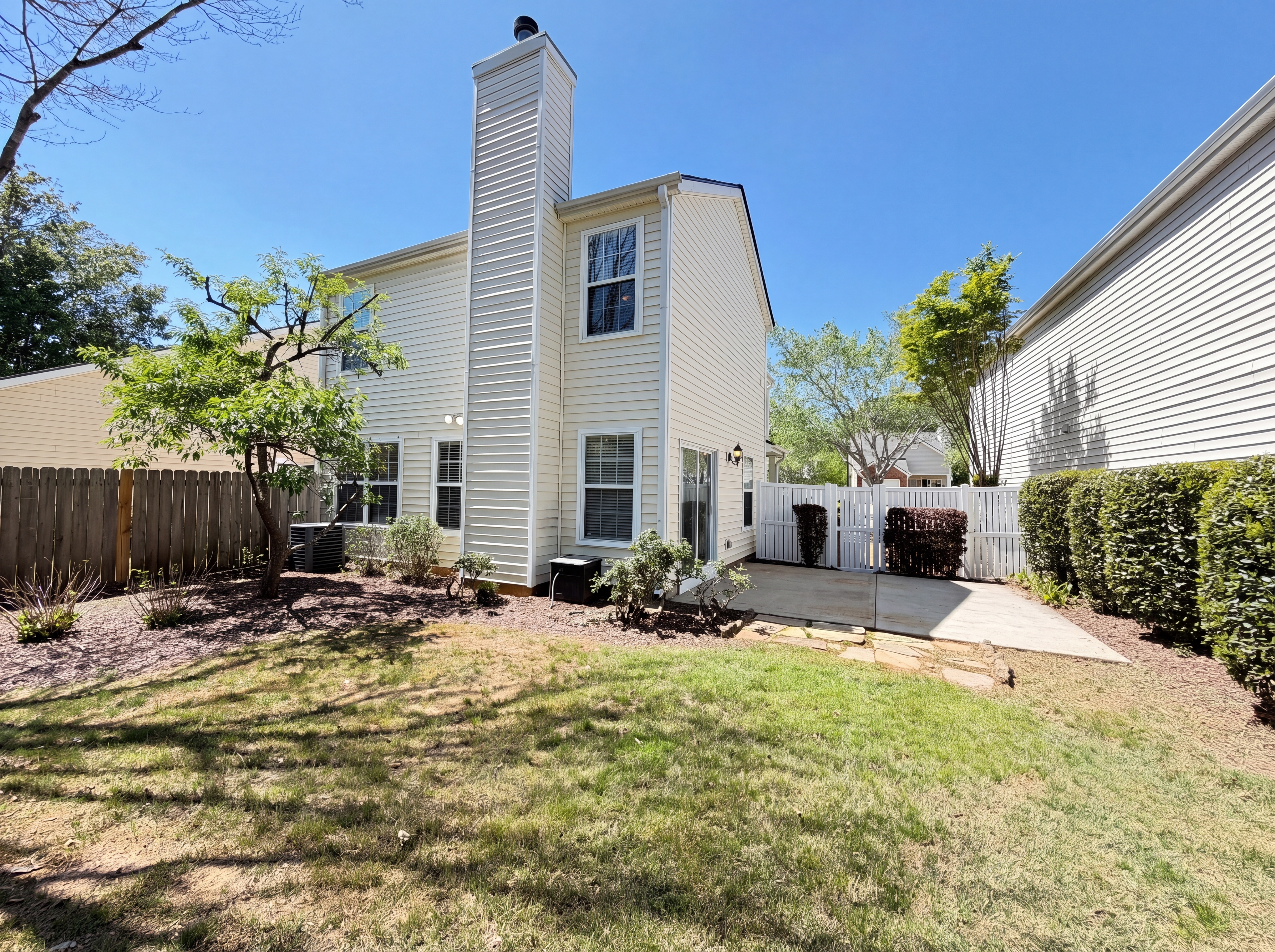 Photo 5 of 21 of 13331 Harpley Ct, Alpharetta, GA