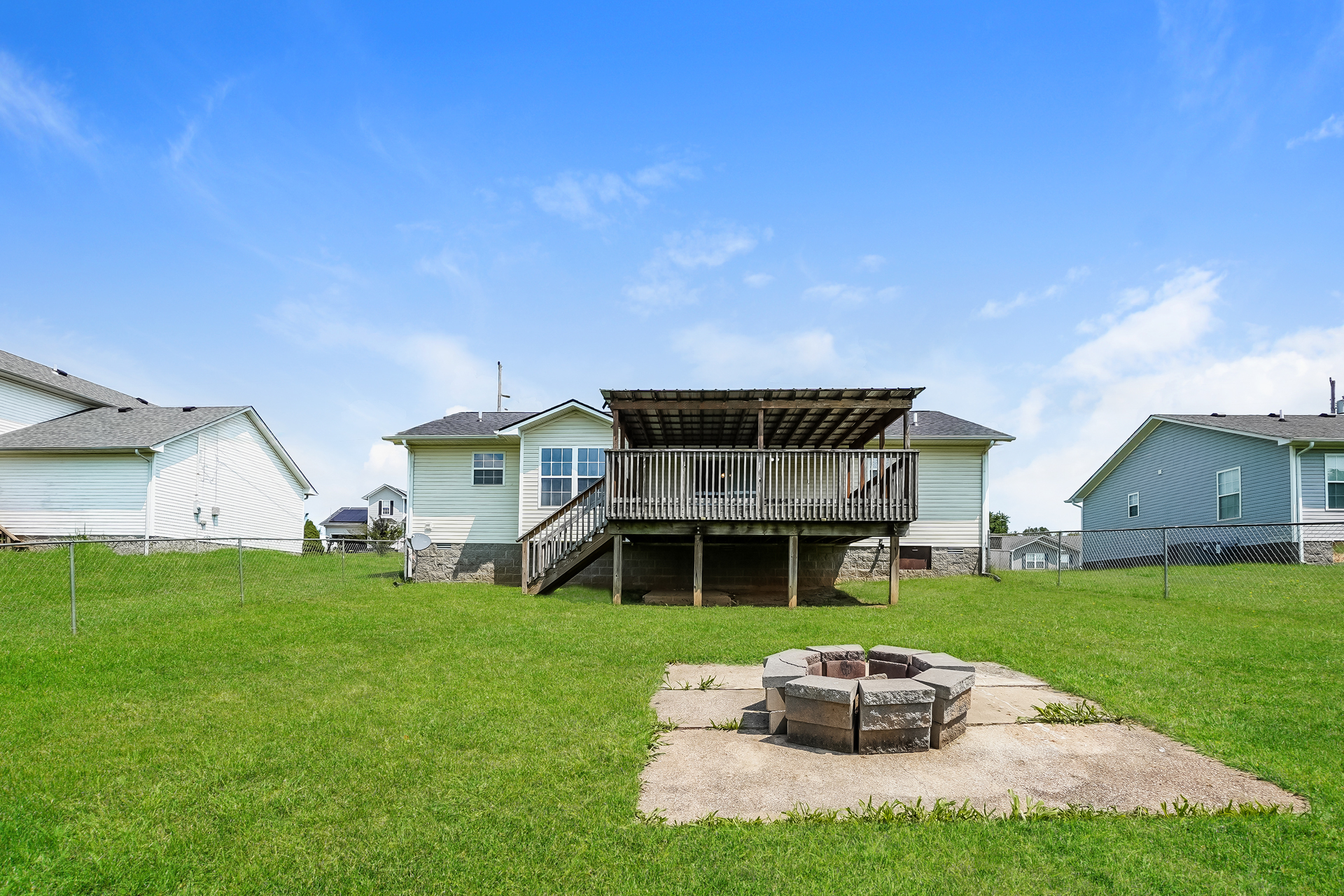 Photo 5 of 19 of 429 Filmore Rd, Oak Grove, KY