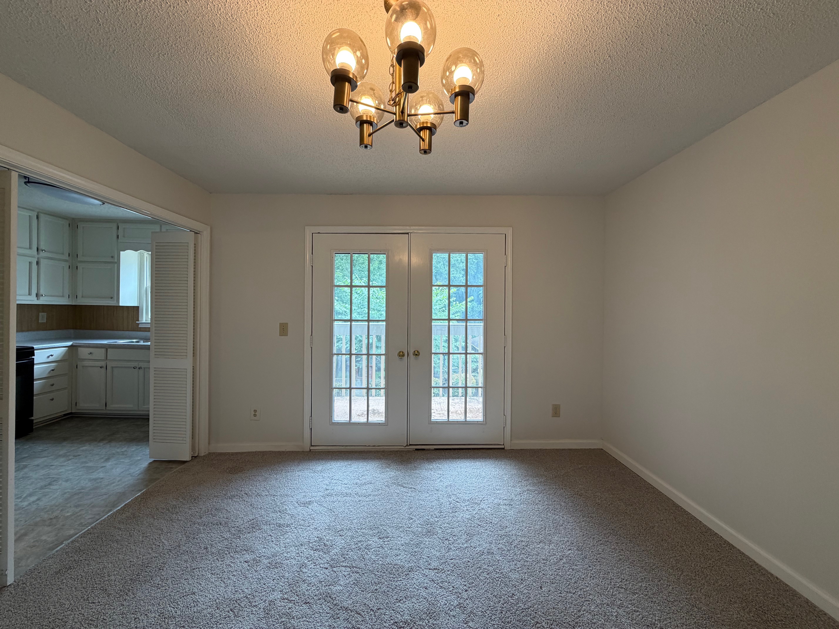 Photo 22 of 33 of 19 Belmonte Ct SW, Atlanta, GA