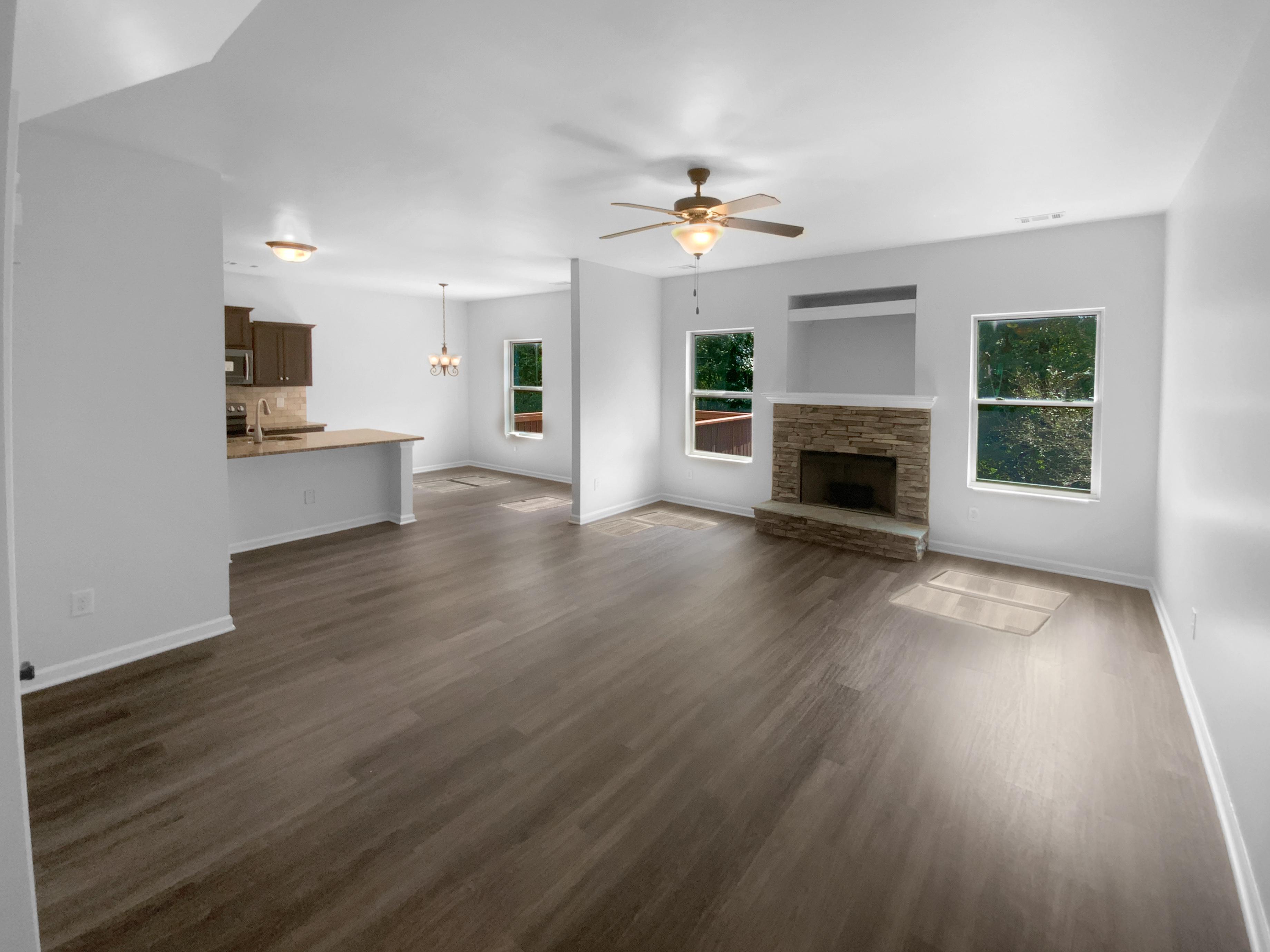 Photo 3 of 26 of 250 Bethany Manor Ct, Ball Ground, GA