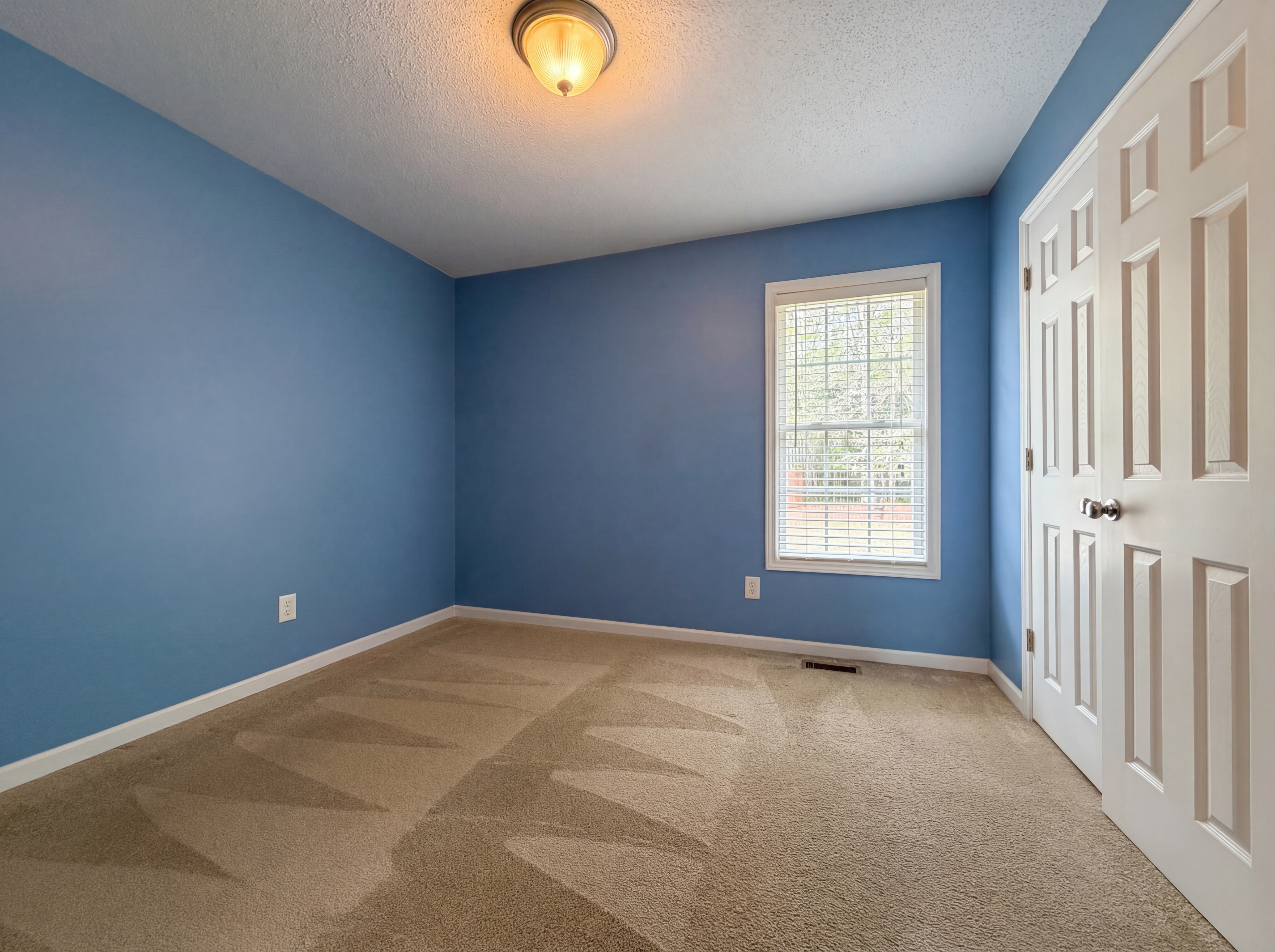 Photo 11 of 16 of 2037 Fairview Ln, Sanford, NC