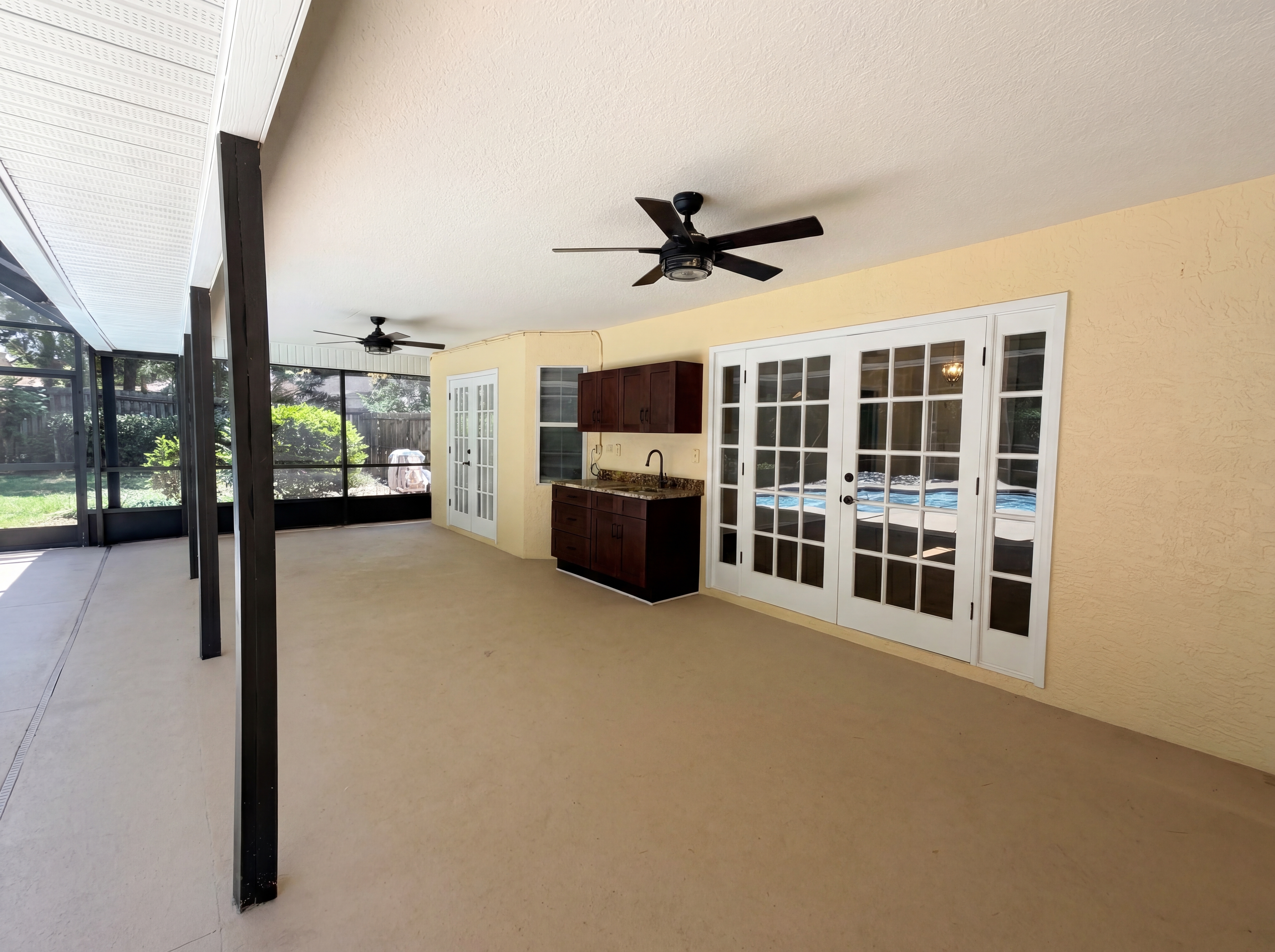 Photo 5 of 19 of 1543 Chaucer Ct, Deland, FL