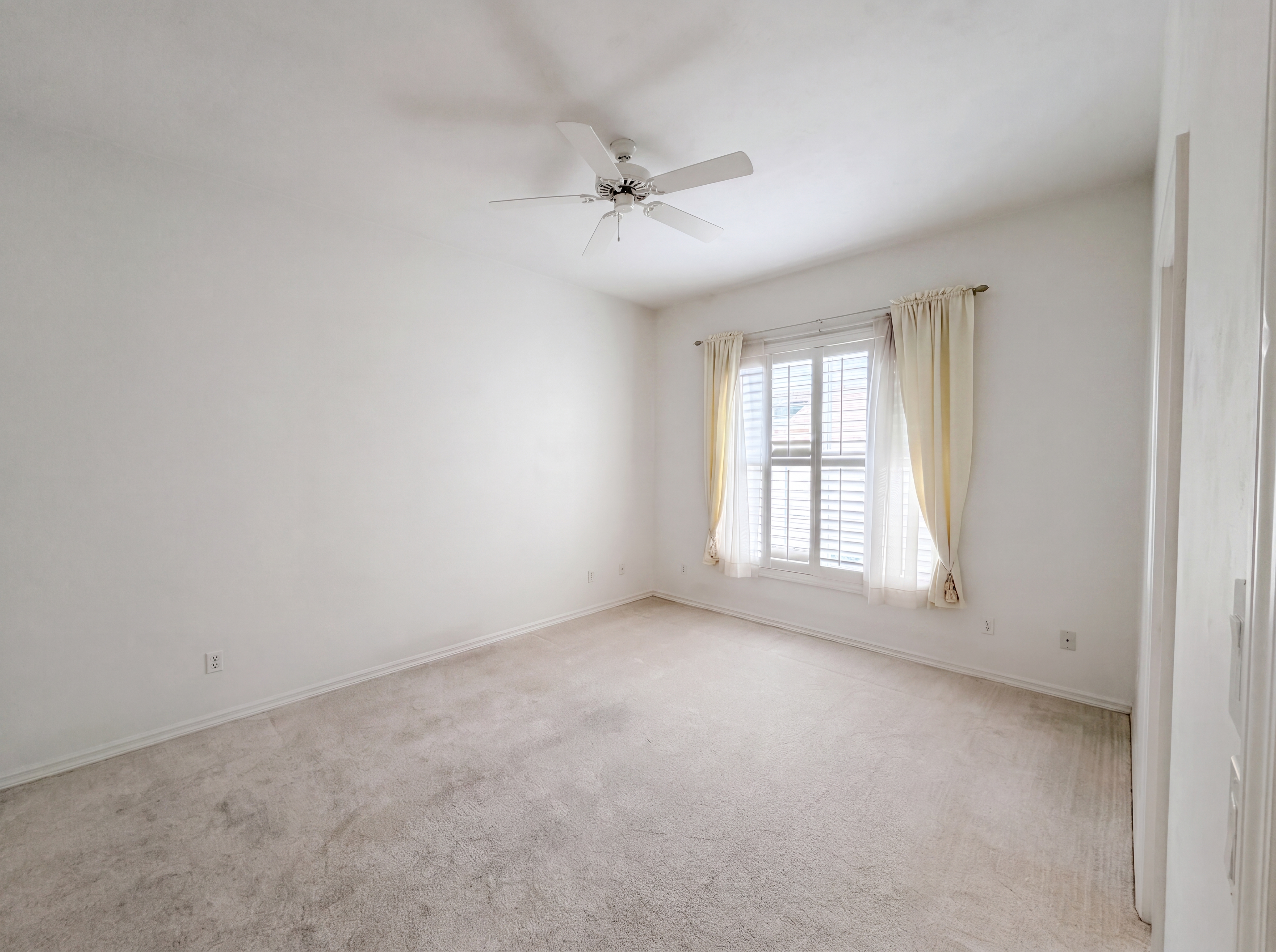Photo 11 of 19 of 3319 Newbliss Cir, Ormond Beach, FL