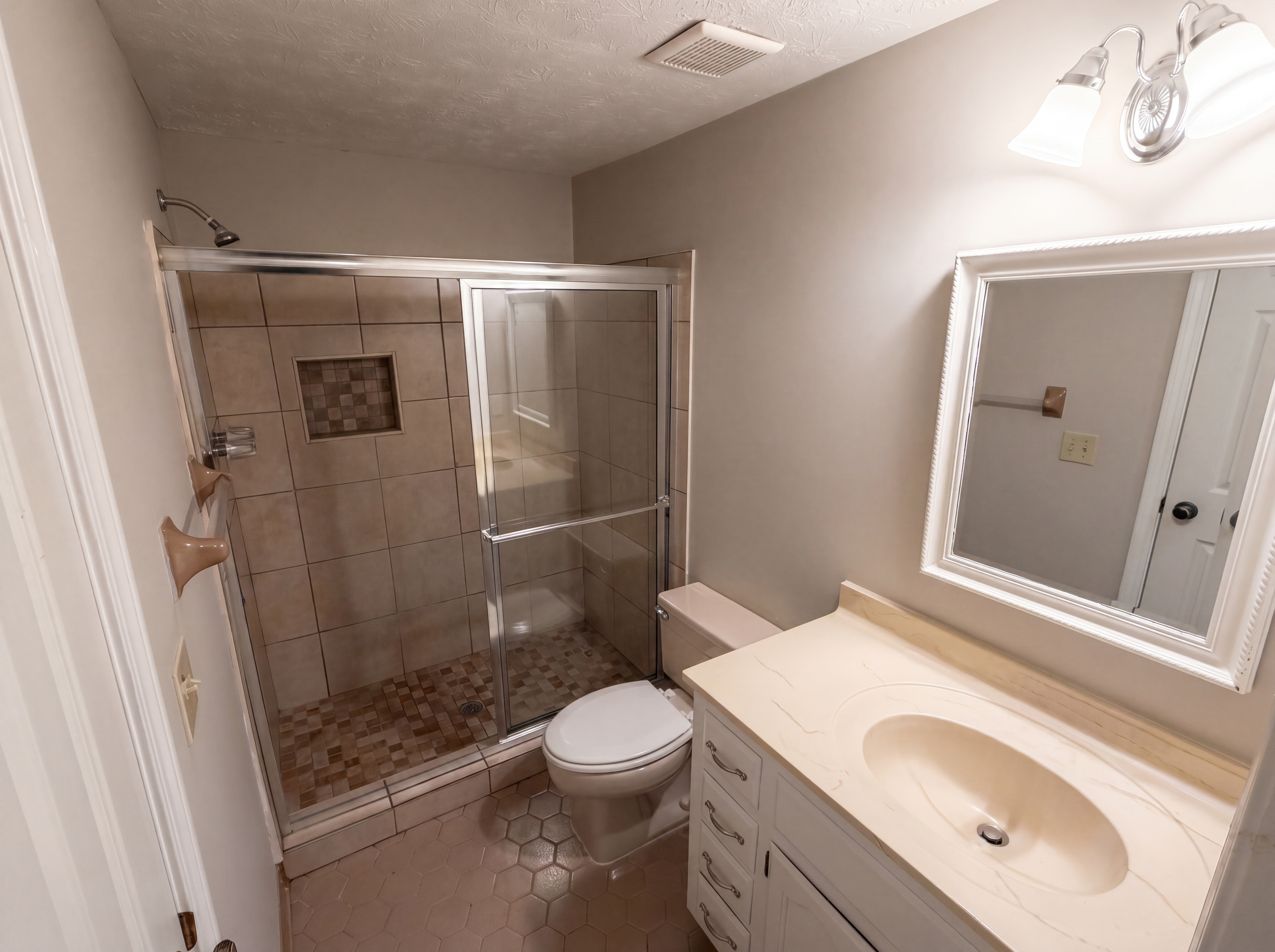 Photo 24 of 46 of 2360 Kimbrough Ct, Atlanta, GA