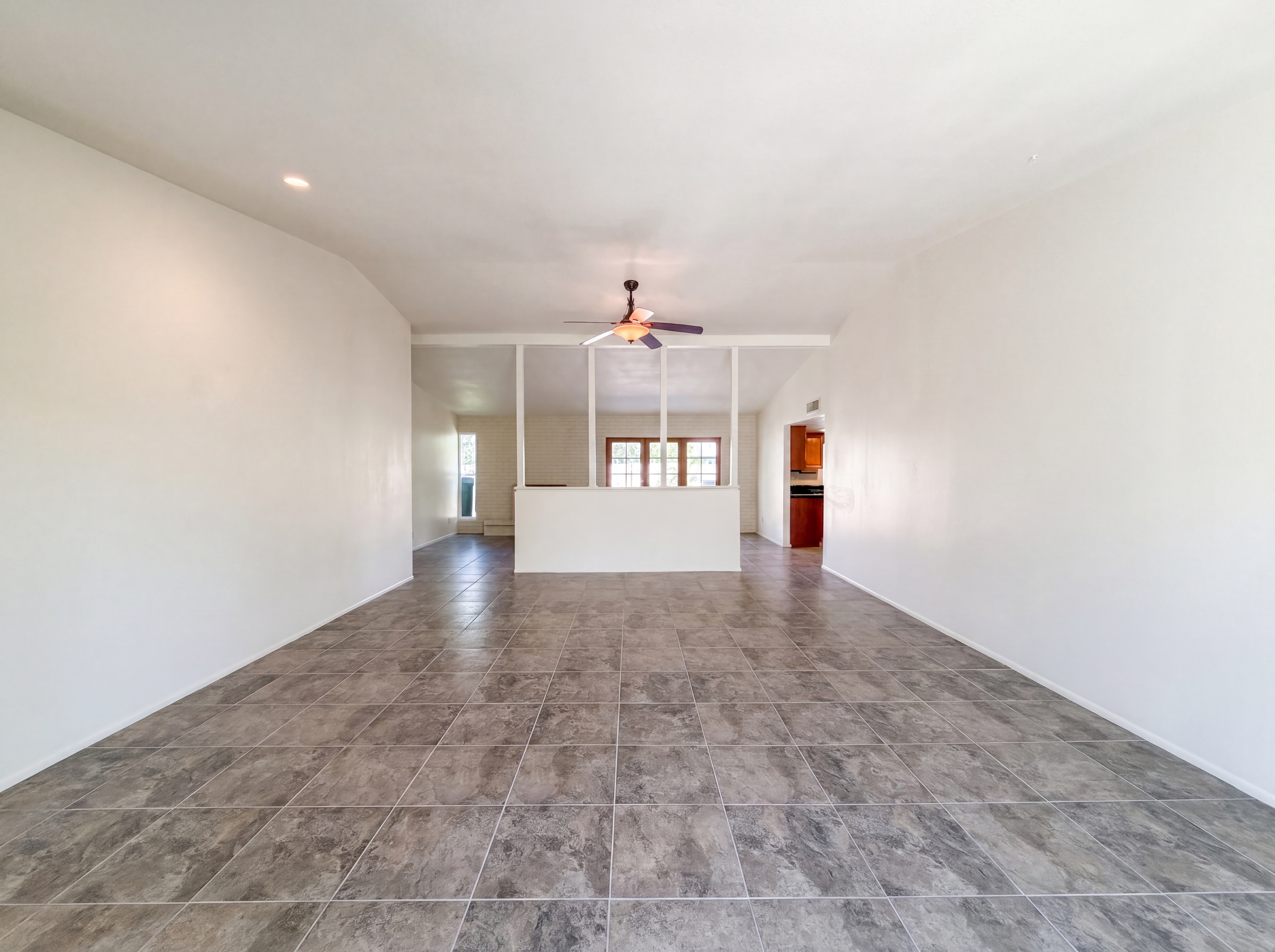 Photo 6 of 24 of 2346 E Mescal St, Phoenix, AZ