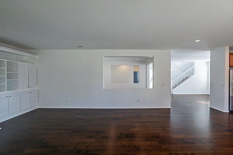 Photo 8 of 34 - 34925 Lava Tree Ln, Winchester, CA 92596