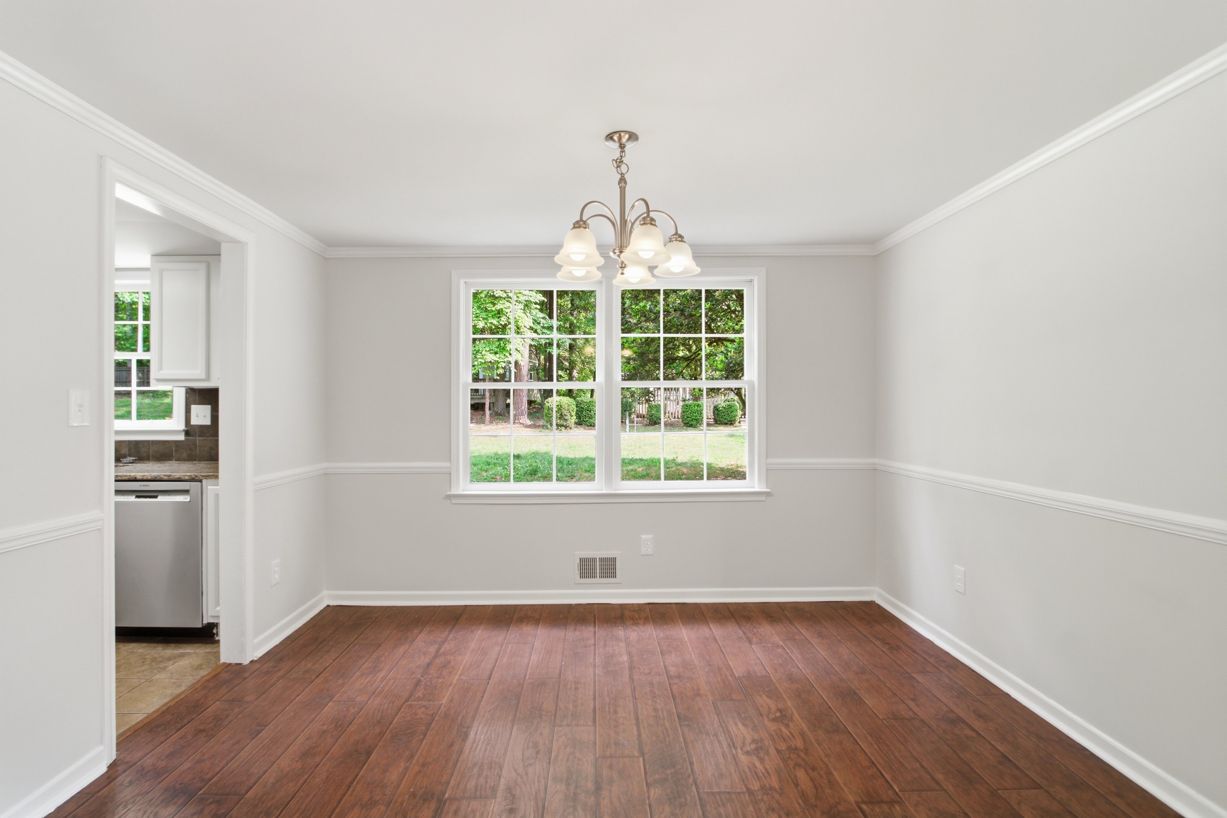 Photo 16 of 40 of 310 Derby Dr, Fayetteville, GA