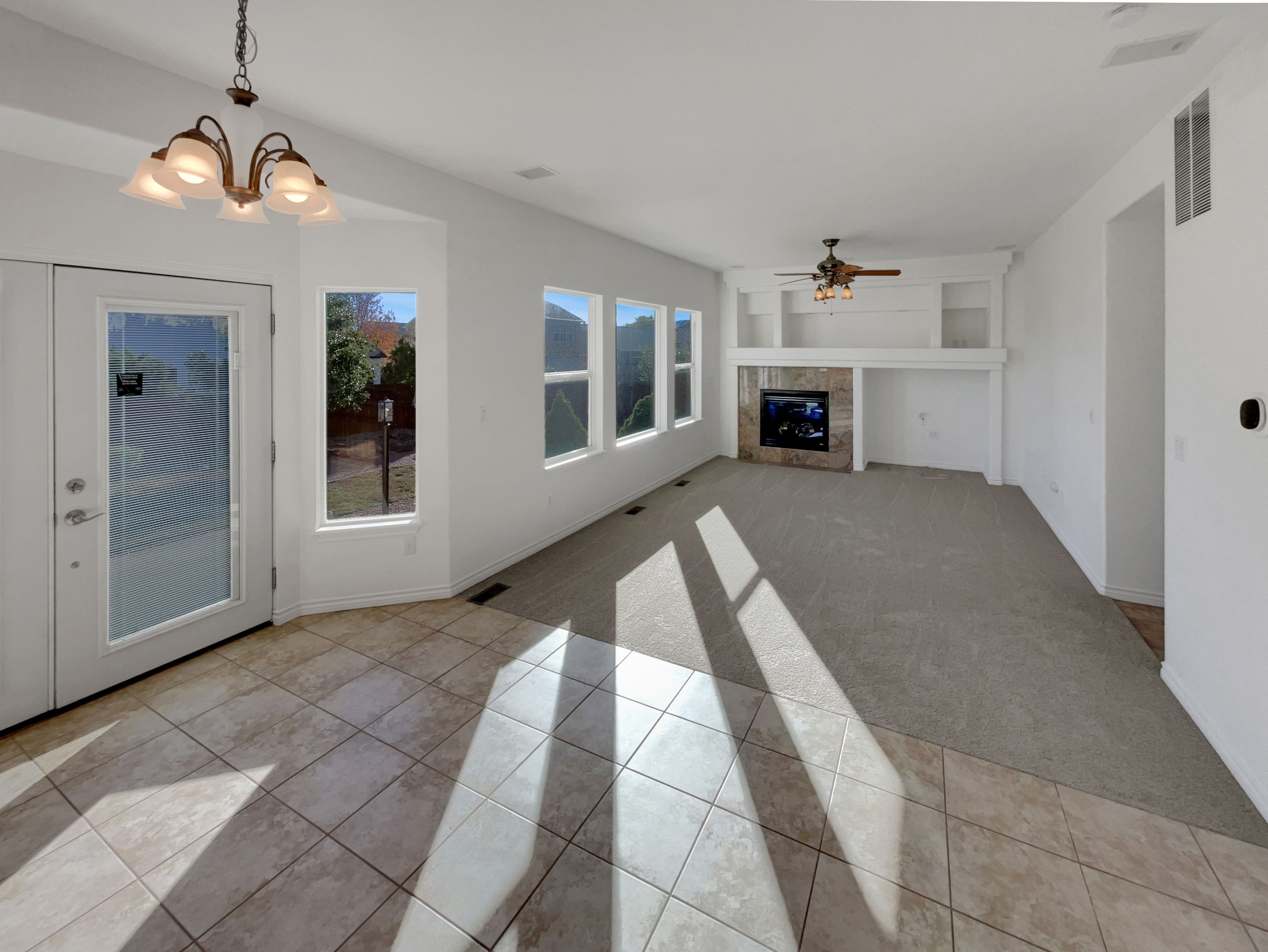 Photo 11 of 30 of 4669 Desert Varnish Dr, Colorado Springs, CO