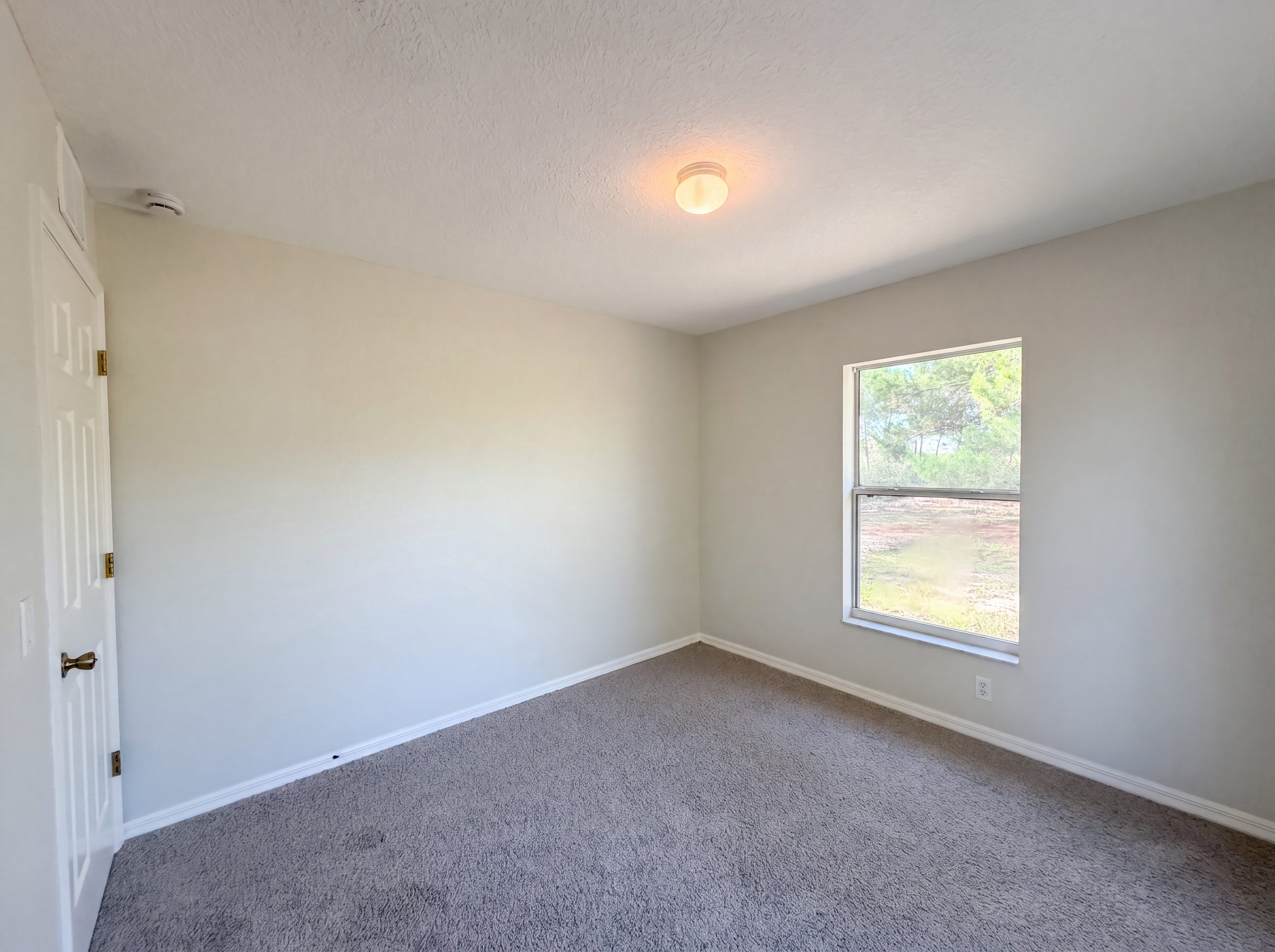Photo 15 of 25 of 17956 SW 25th Avenue Rd, Ocala, FL
