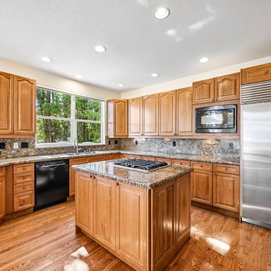 Property photo 2 of 3366 Opal Ln
