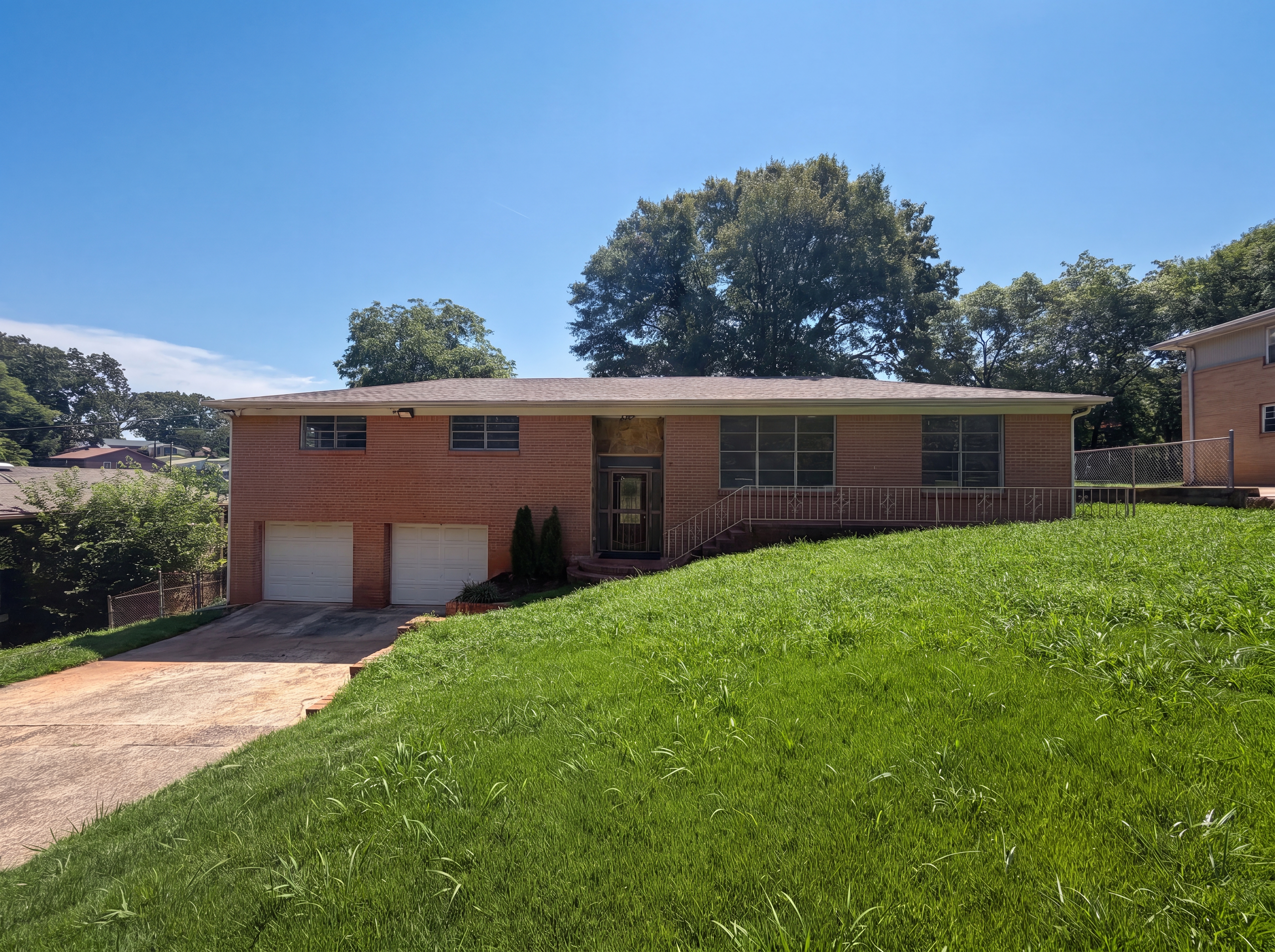 Photo 17 of 27 of 3115 33rd St SW, Birmingham, AL