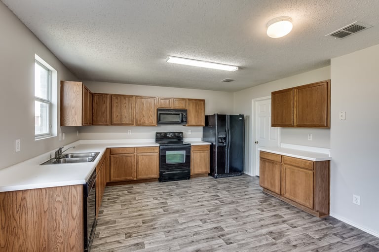 Photo 1 of 28 - 2657 Island Bay Way, Little Elm, TX 75068