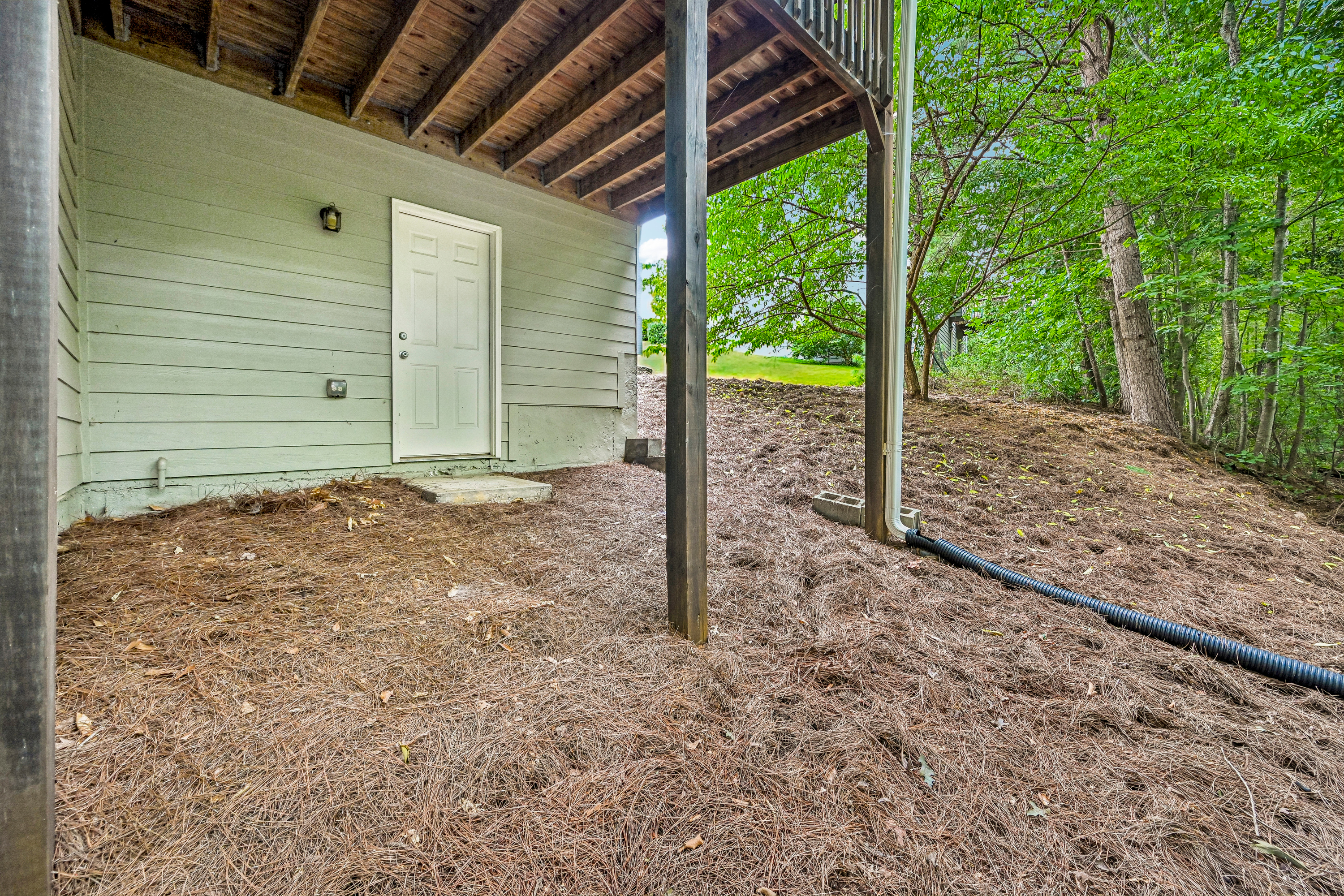 Photo 11 of 45 of 261 Potomac Dr, Dallas, GA