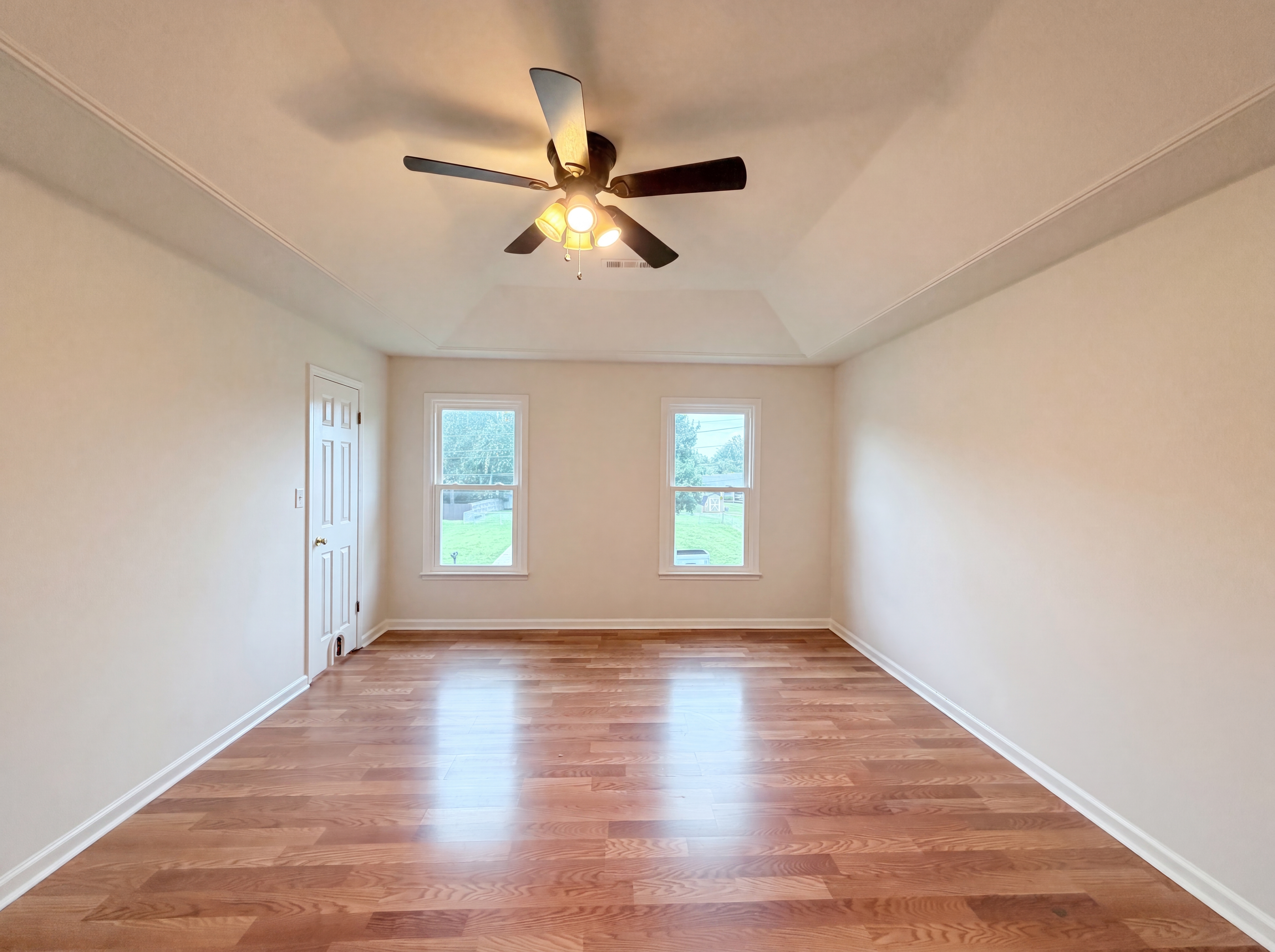 Photo 4 of 24 of 3402 Chaney Ln, Clarksville, TN