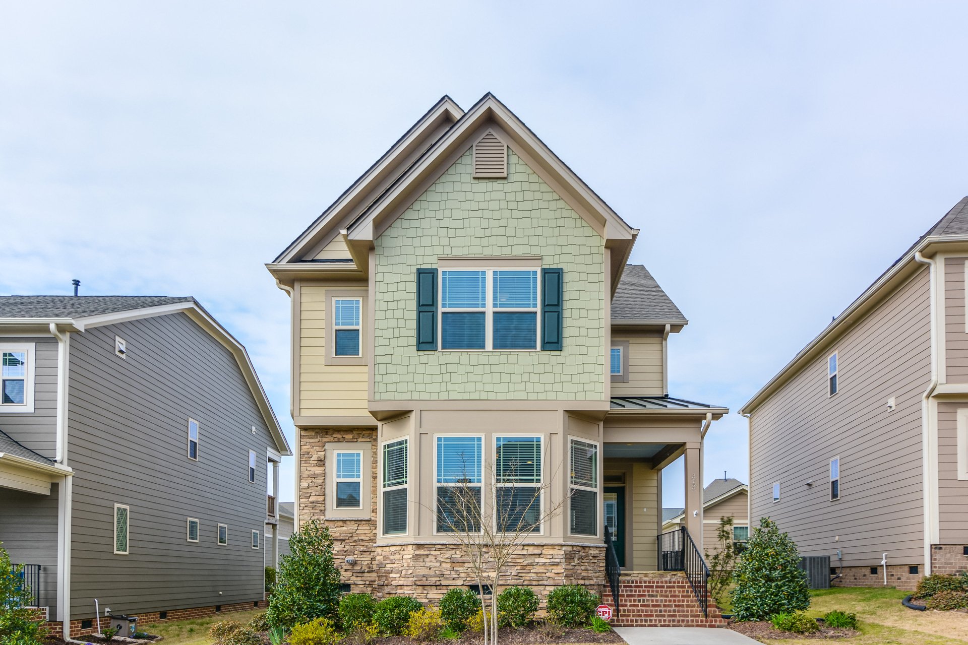 Photo 1 of 25 - 848 Wildflower Ridge Rd, Wake Forest, NC 27587