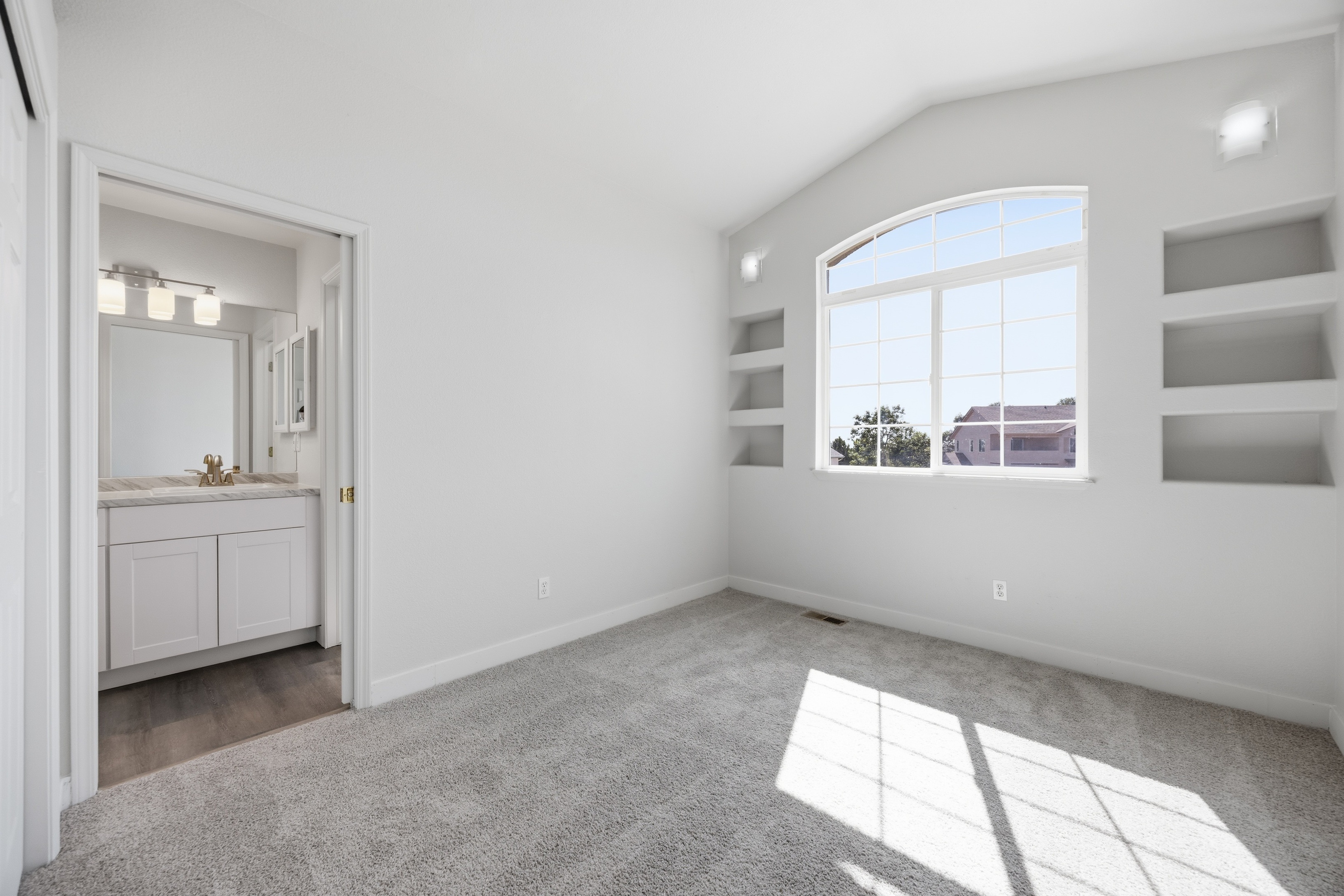 Photo 43 of 59 of 4770 Paramount Pl, Colorado Springs, CO