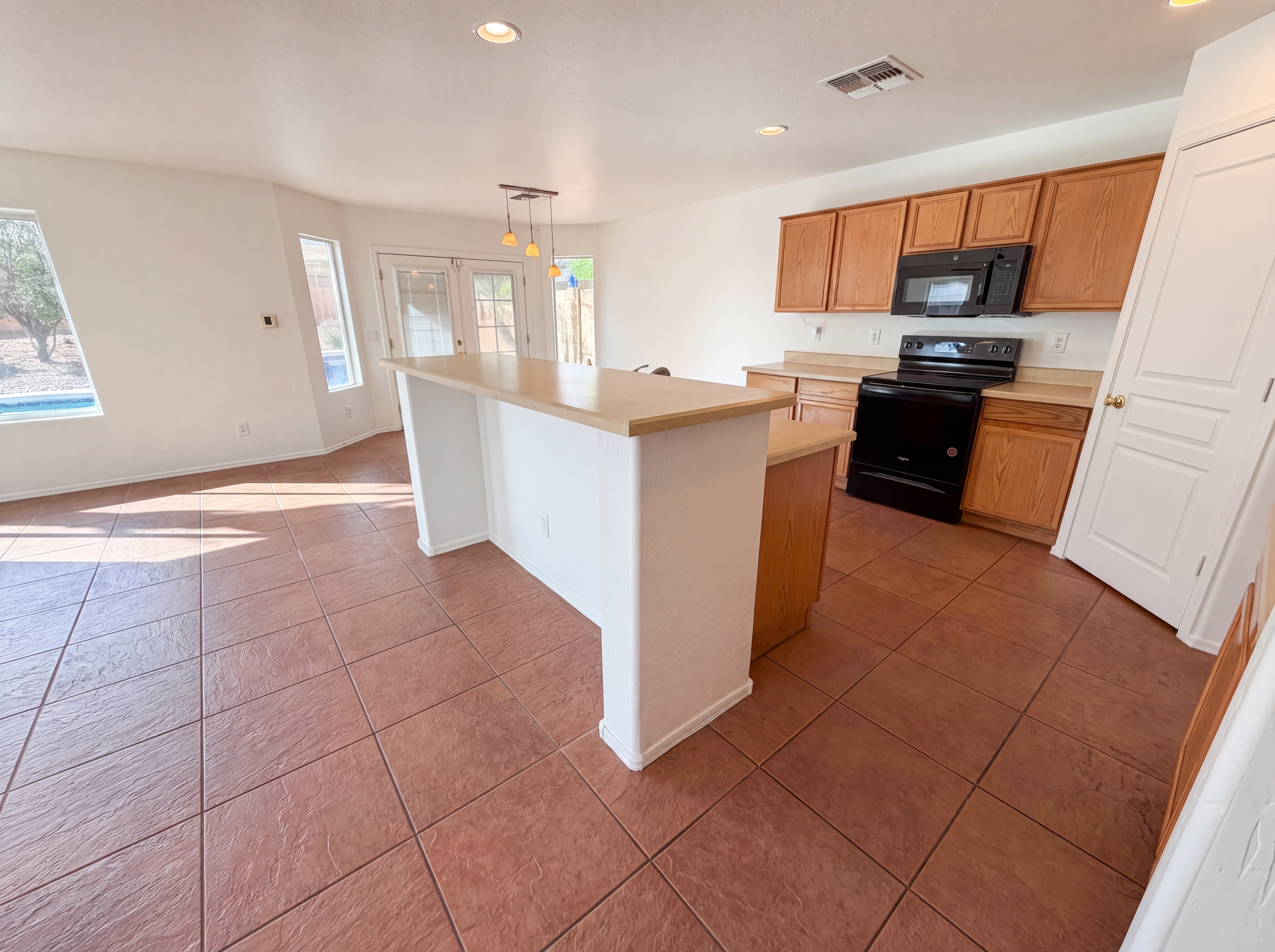 Photo 13 of 36 of 15140 N 174th Dr, Surprise, AZ