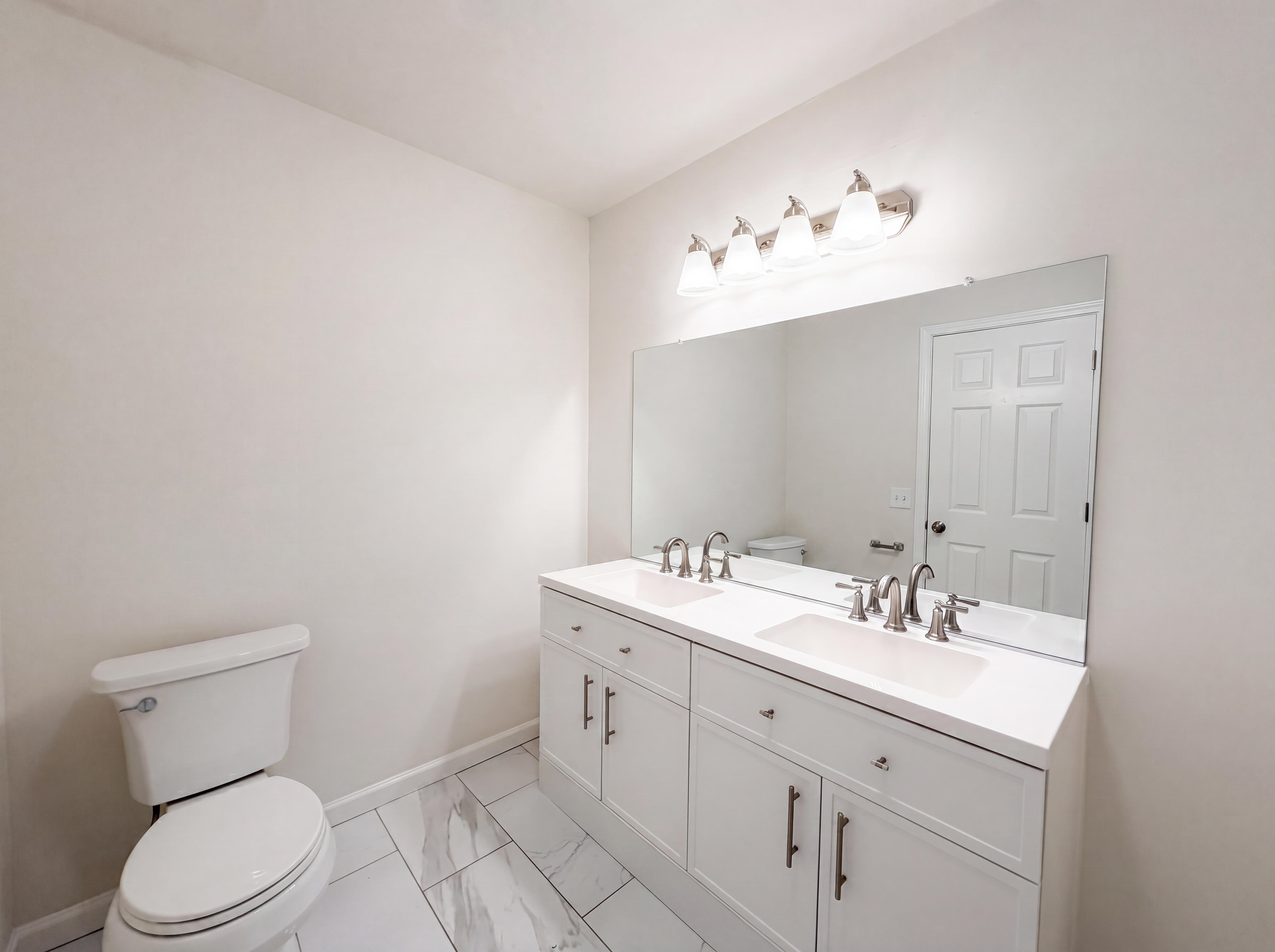 Photo 11 of 22 of 4023 Cavalier Dr, Murfreesboro, TN