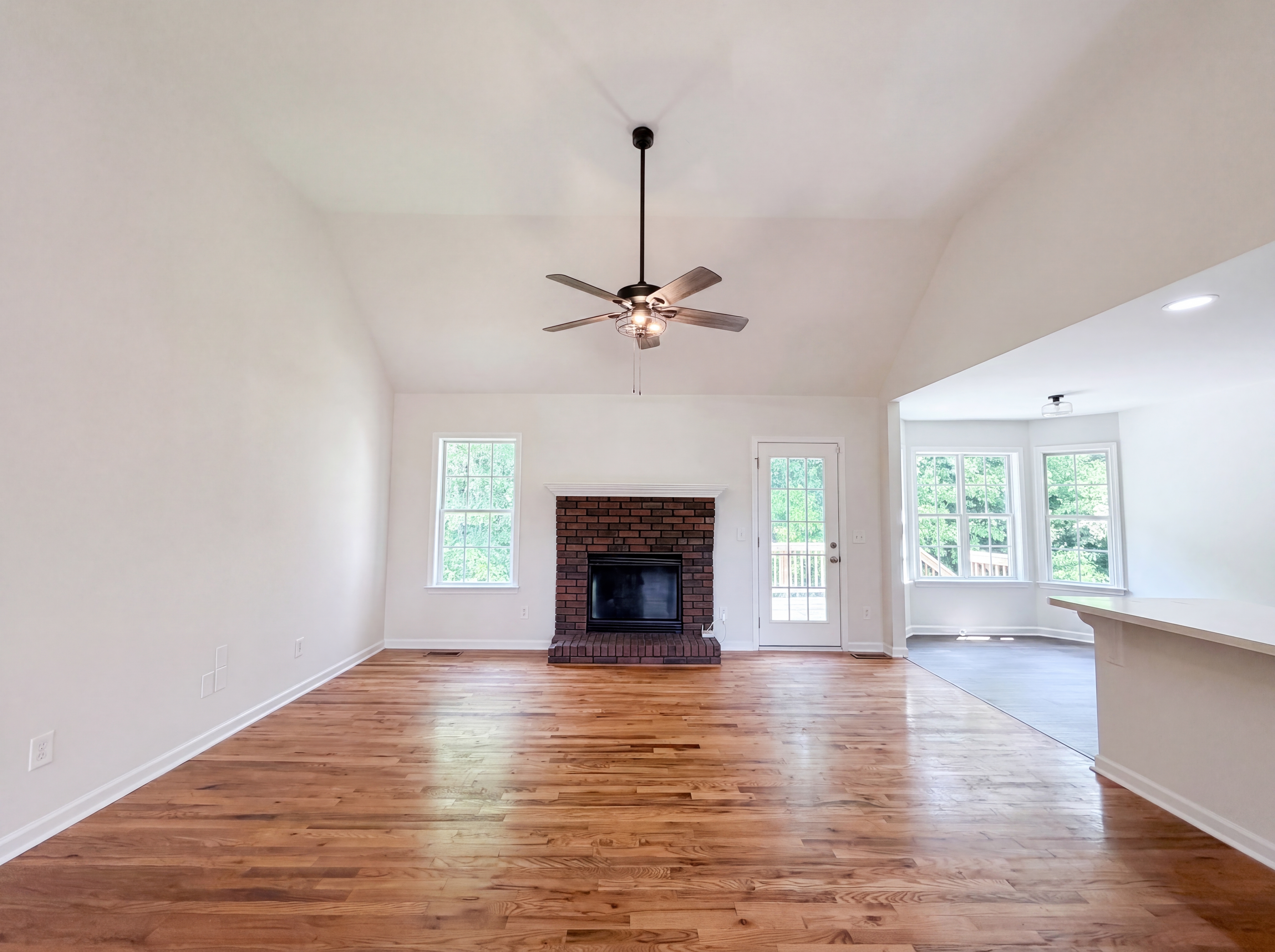 Photo 3 of 16 of 301 River Birch Cir, Mooresville, NC