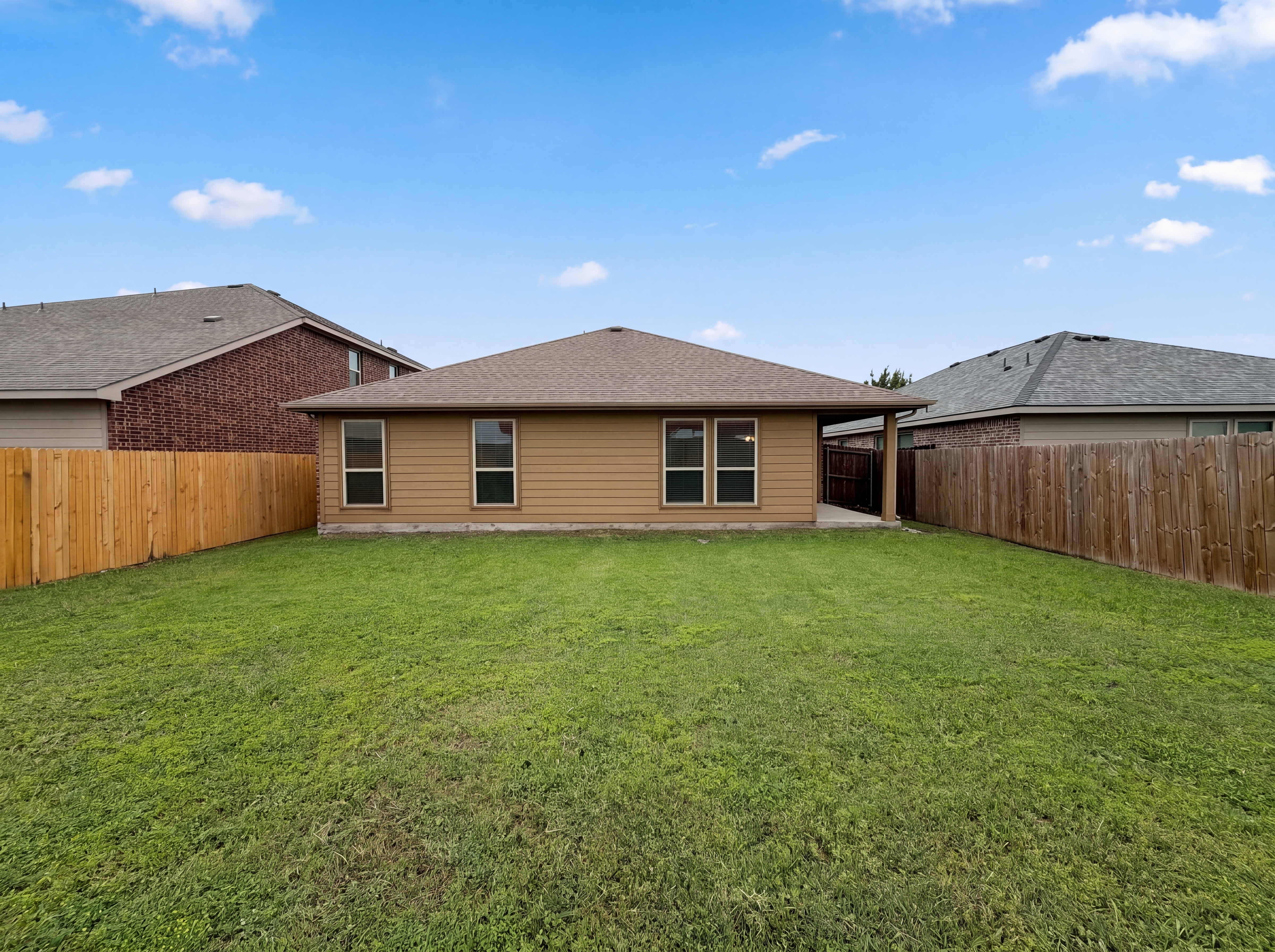 Photo 14 of 16 of 716 Westgate Ct, Anna, TX