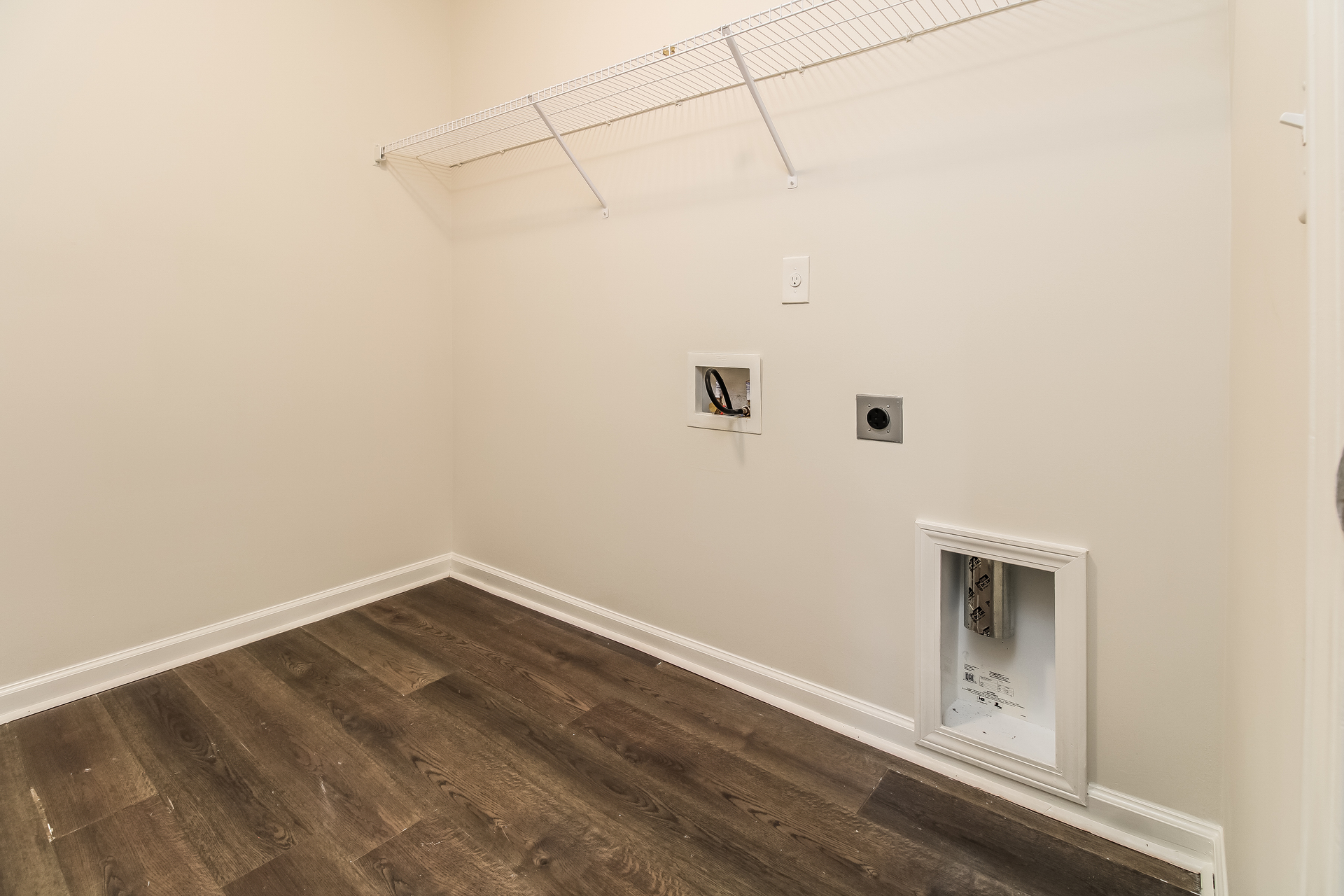 Photo 19 of 21 of 301 Rolling Knoll Dr, Columbia, SC