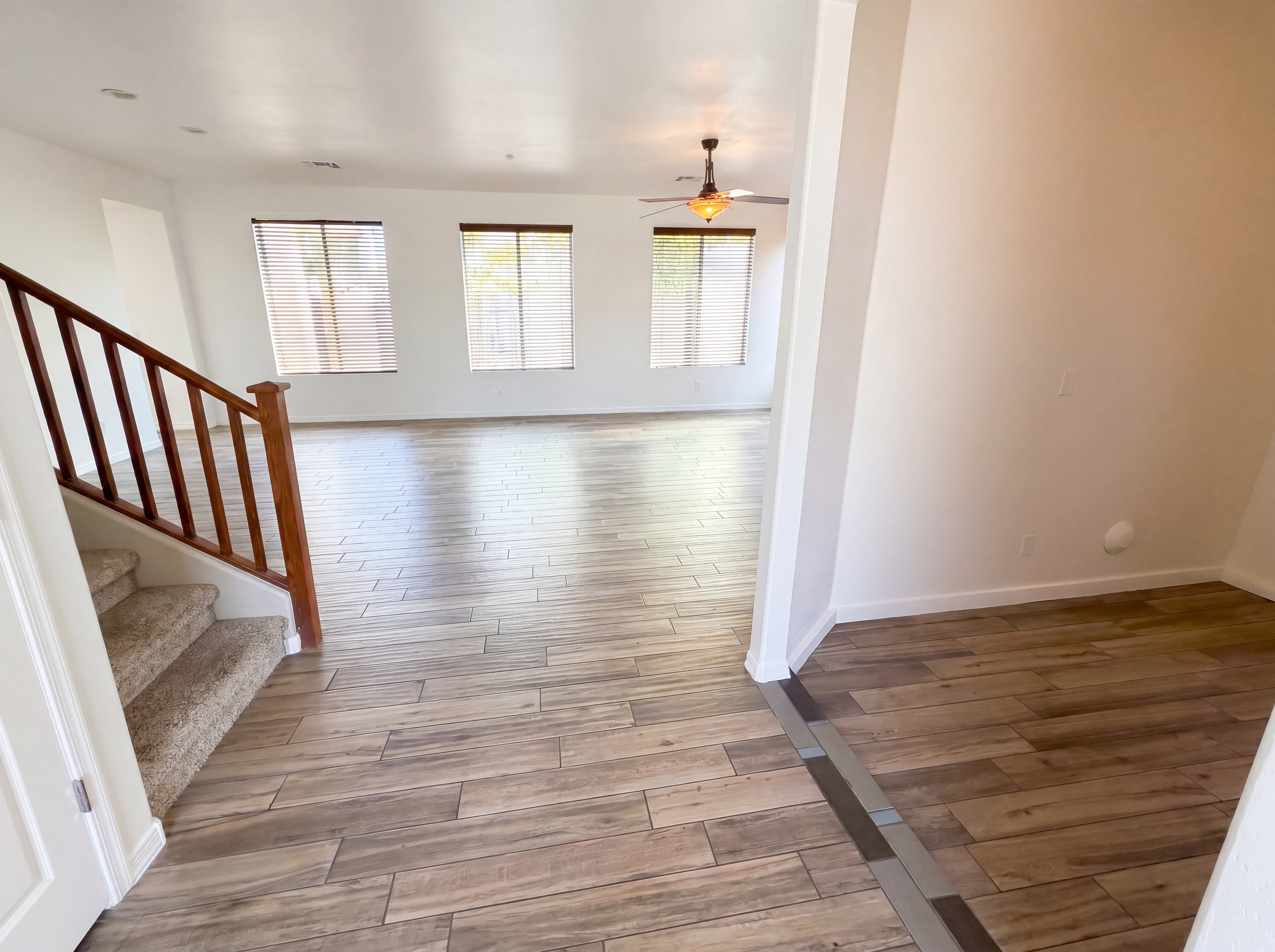 Photo 7 of 49 of 5509 W Rowel Rd, Phoenix, AZ
