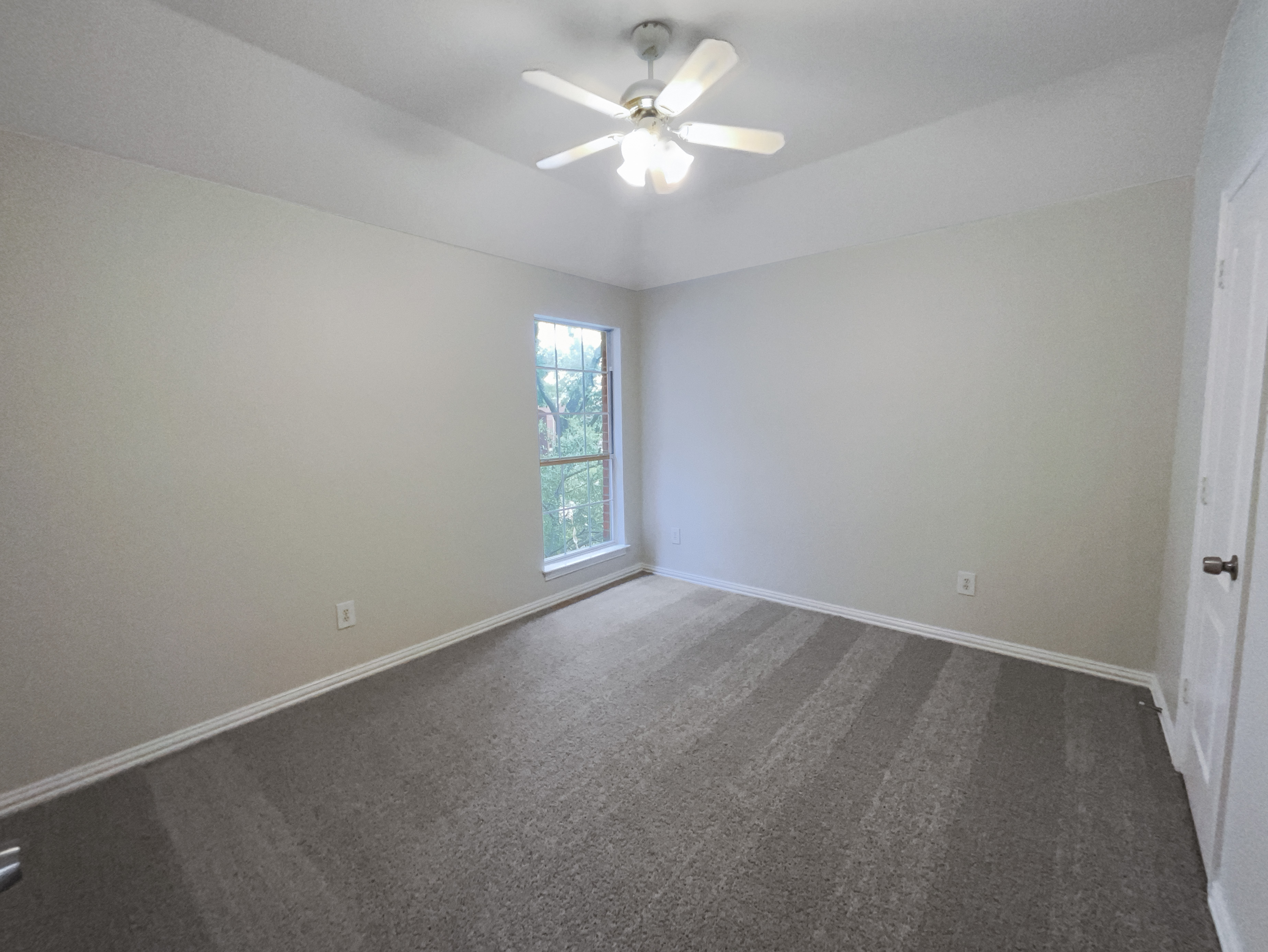 Photo 30 of 41 of 413 Thunderbrook Rd, Garland, TX