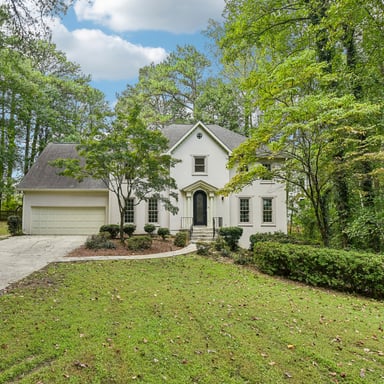 Property photo 1 of 286 River Cliff Gate SE