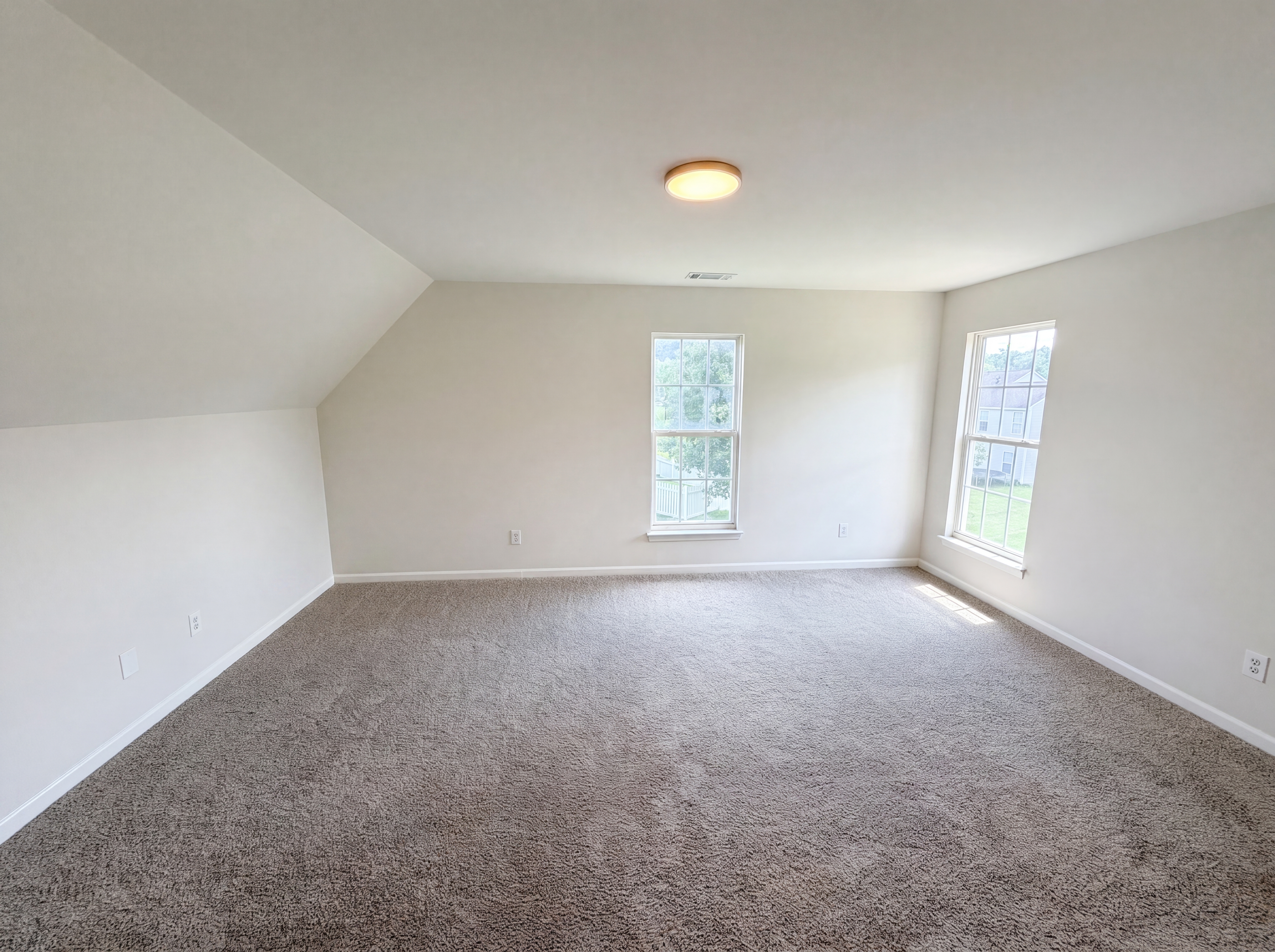 Photo 12 of 25 of 11805 Guildhall Ln, Charlotte, NC