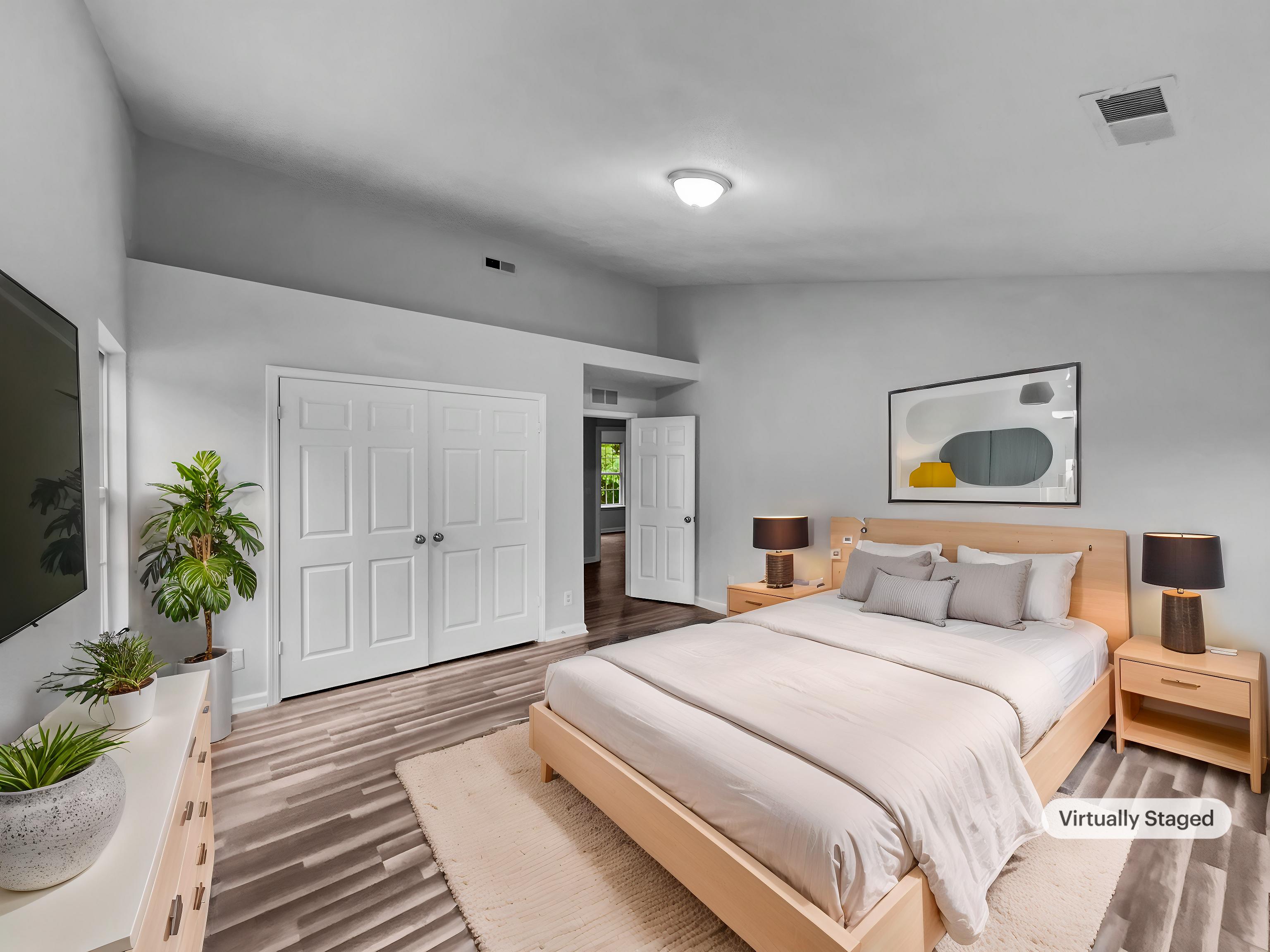 Photo 4 of 23 of 1216 Briarwood Dr, Mebane, NC