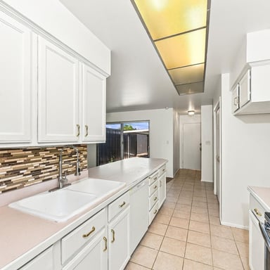 Property photo 2 of 1005 Eastgate Rd