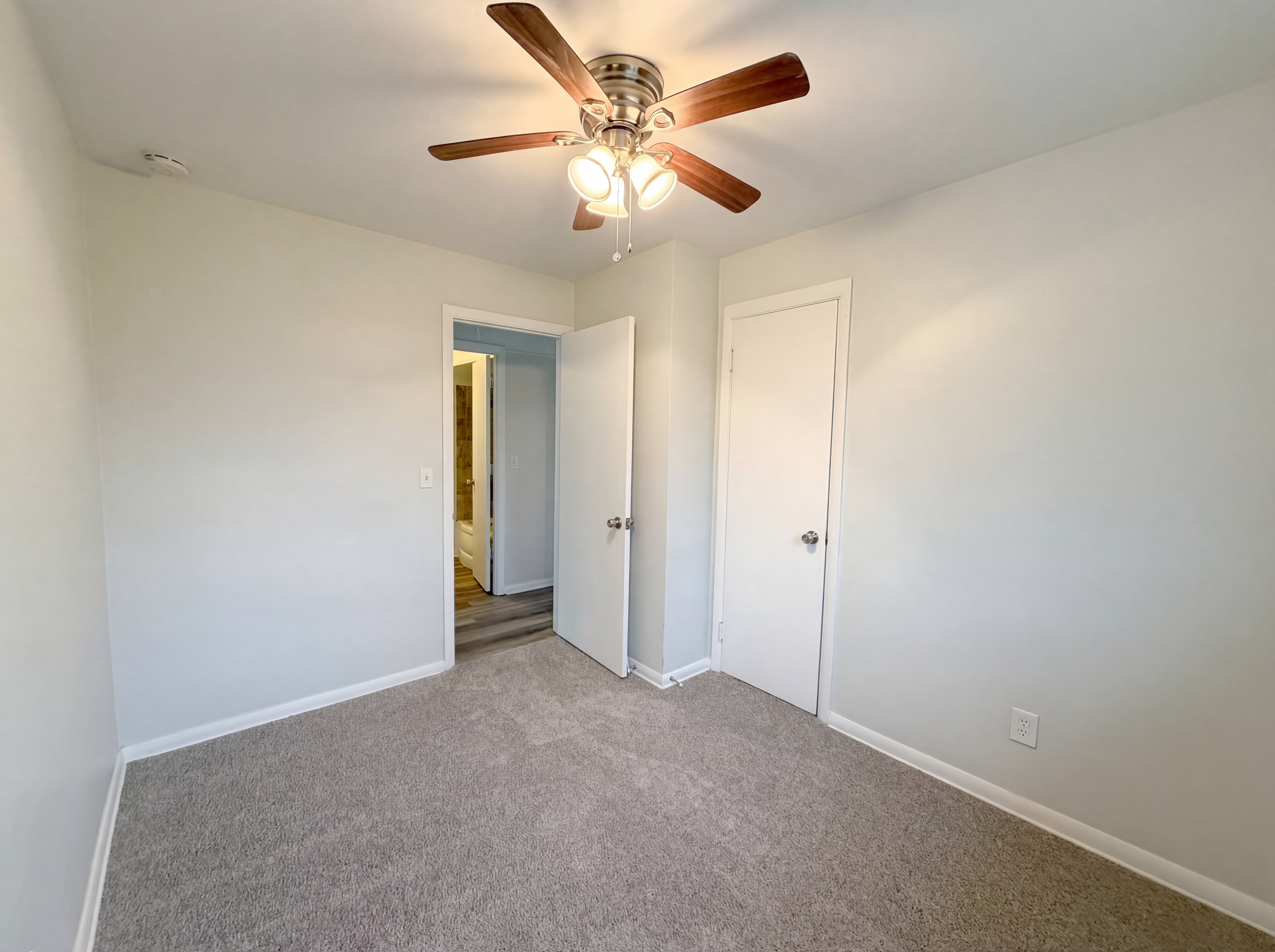 Photo 13 of 17 of 4506 Silverdale Rd, North Olmsted, OH