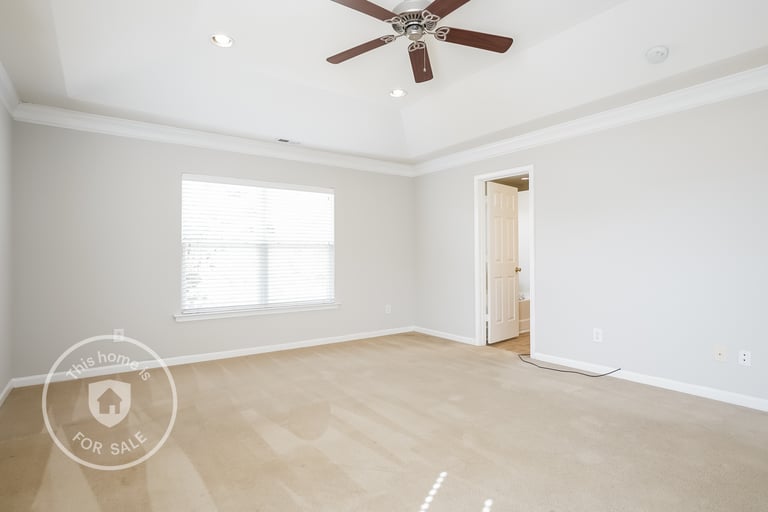 Photo 18 of 25 - 3100 Cynthiana Ct, Raleigh, NC 27610