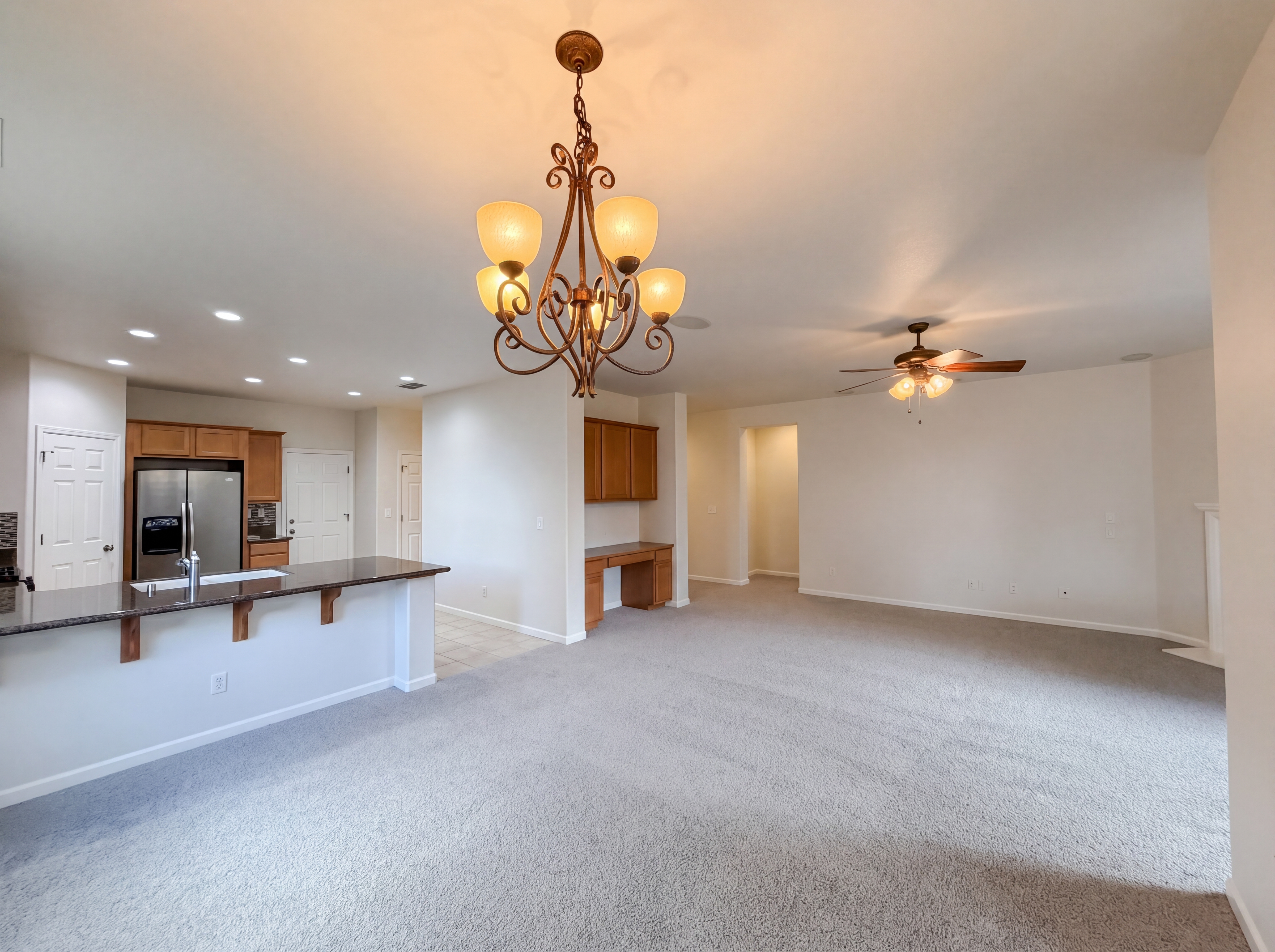 Photo 6 of 43 of 8532 Hawley Way, Elk Grove, CA
