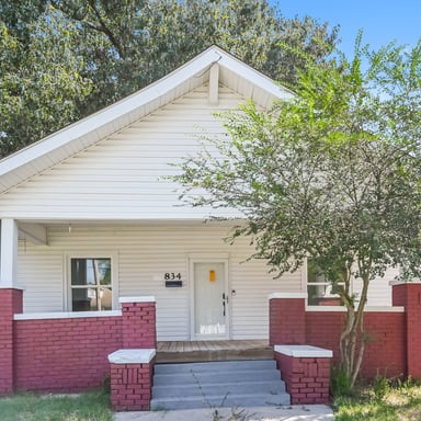 Property photo 1 of 834 N 23rd St