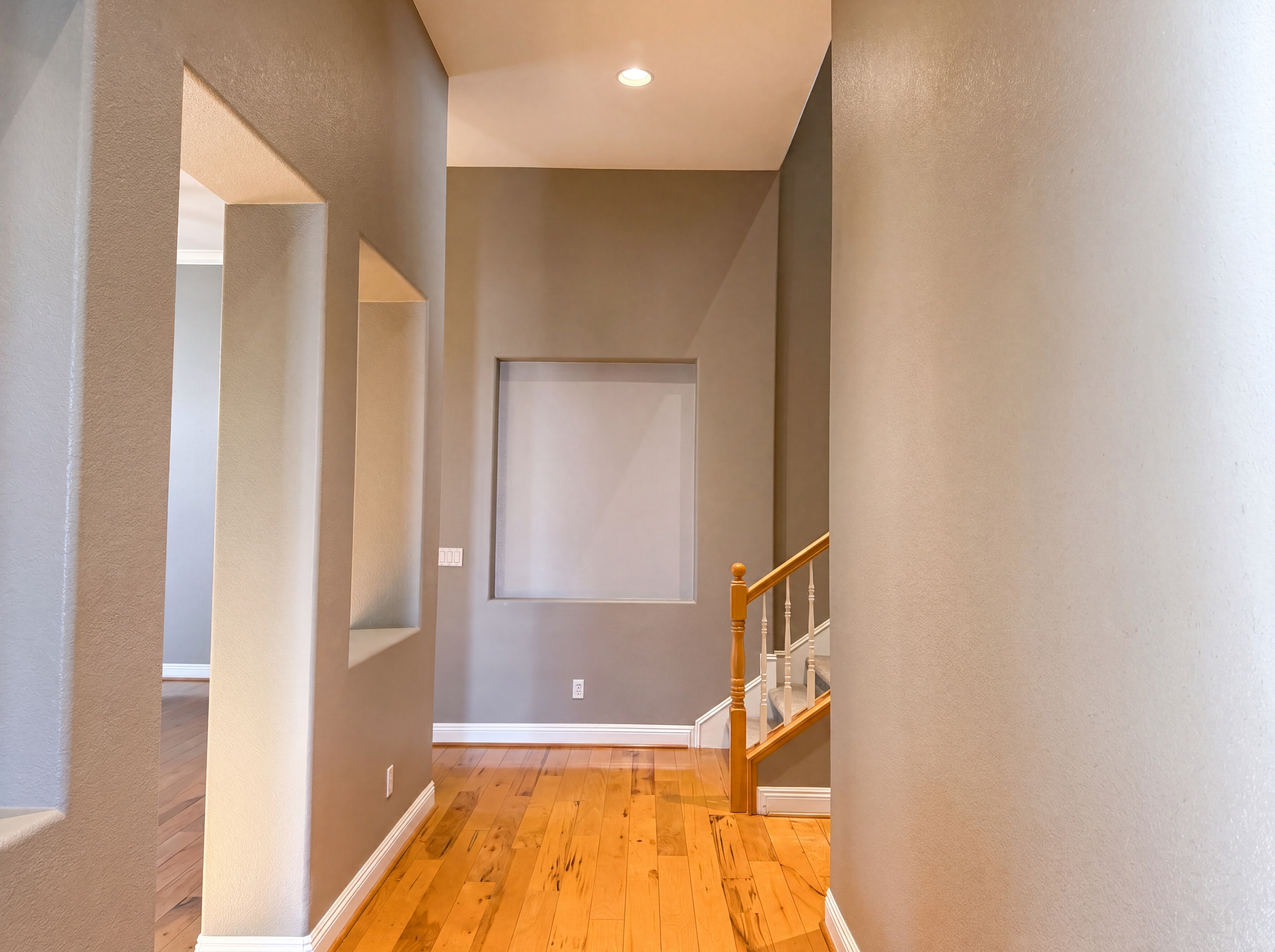 Photo 11 of 51 of 1401 Grey Owl Cir, Roseville, CA