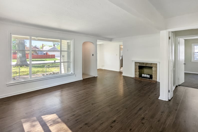 Property photo 3 of 4135 Eastway Rd