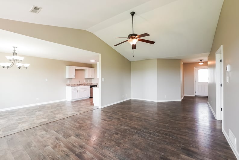 Property photo 3 of 201 Bob White Trl