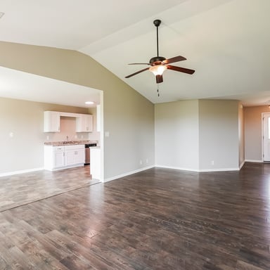 Property photo 3 of 201 Bob White Trl