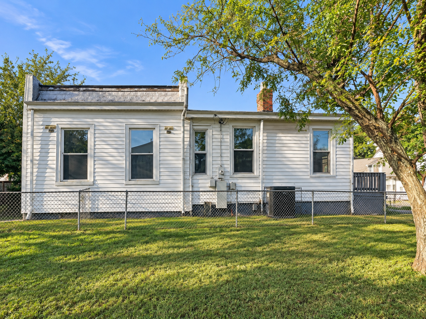 Photo 15 of 16 of 1625 N 22nd St, Richmond, VA