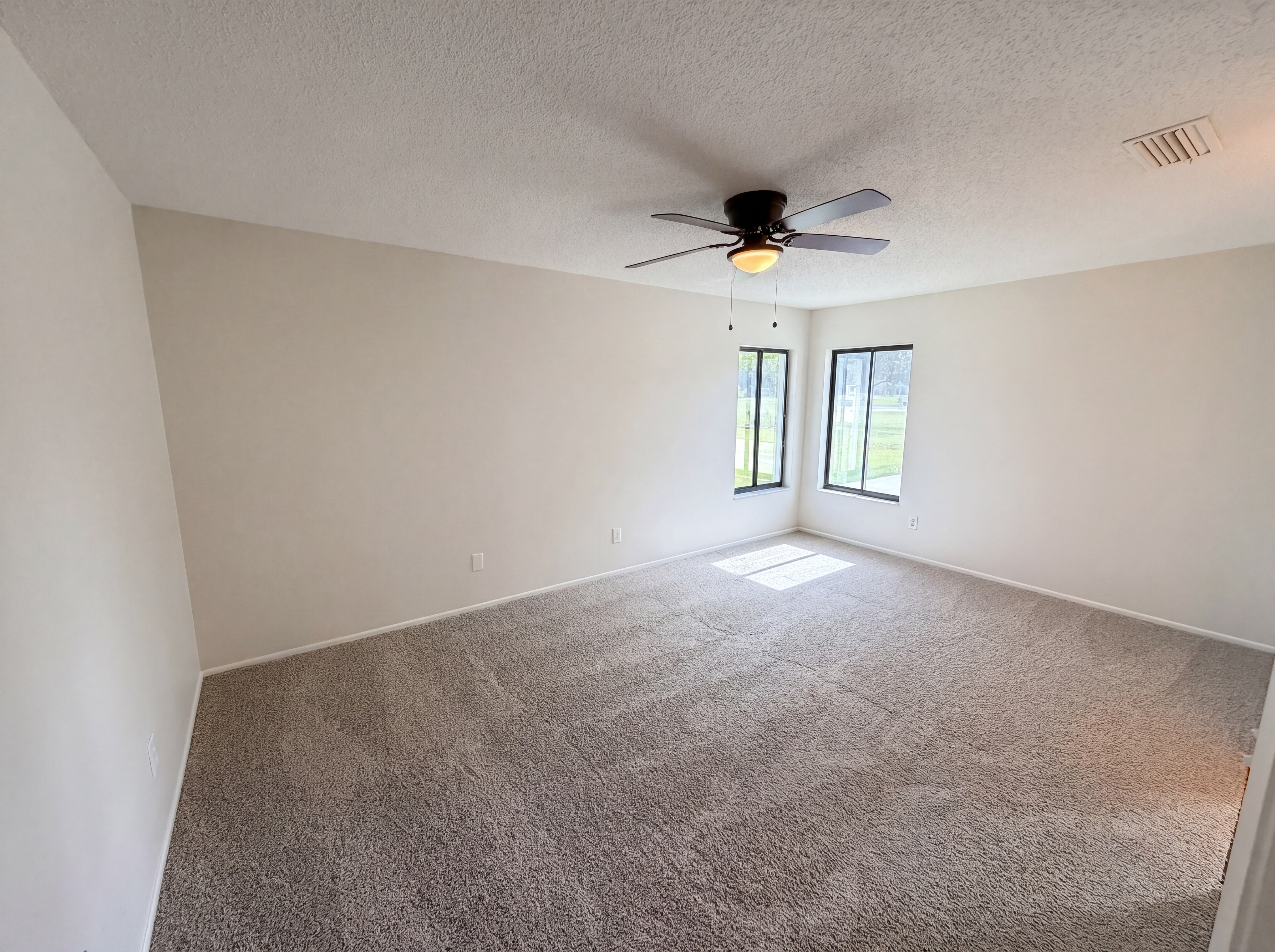 Photo 4 of 31 of 2631 Alabaster Ave, Orlando, FL