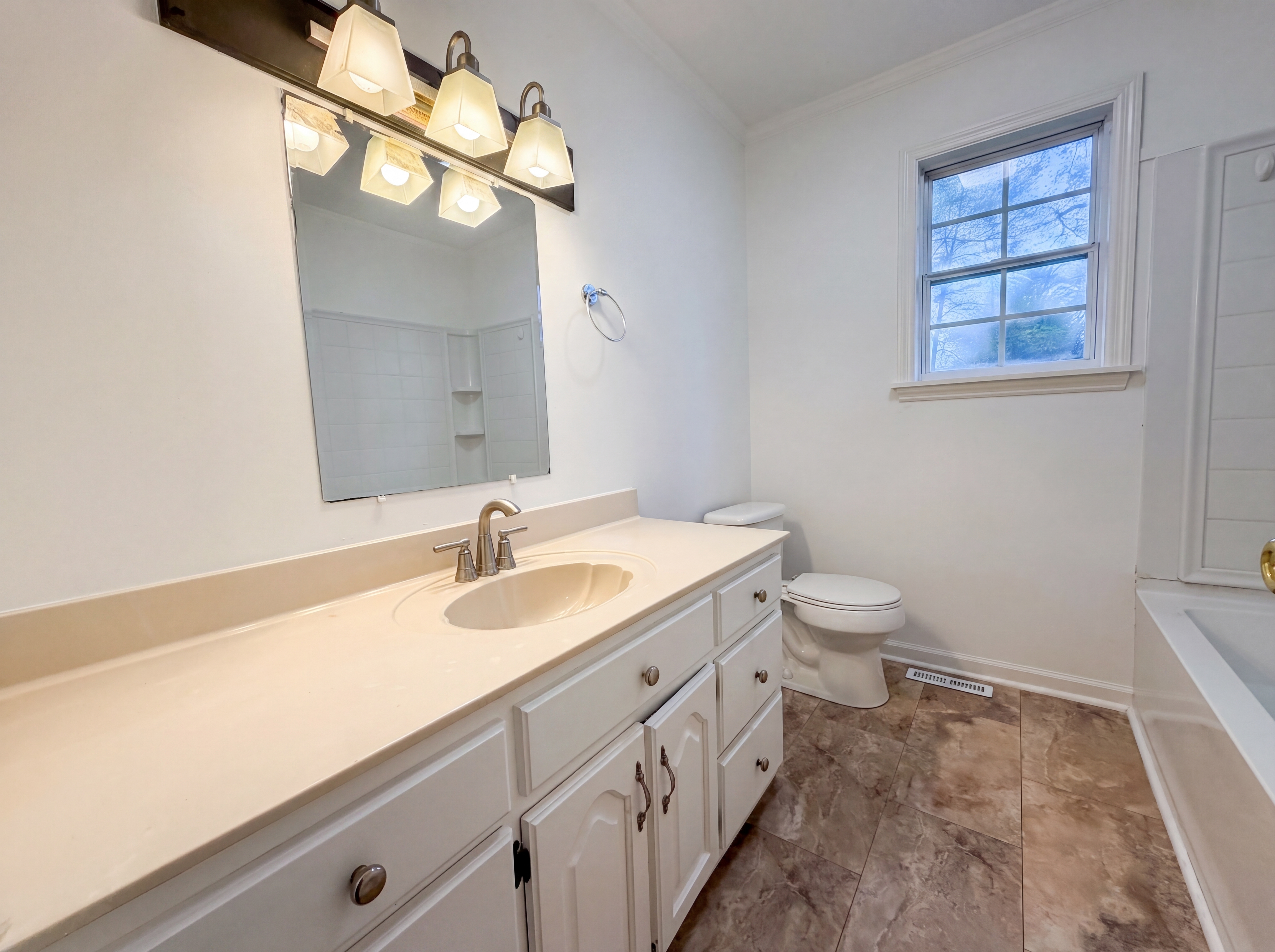 Photo 6 of 23 of 144 Green Shadow Rd SE, Cleveland, TN