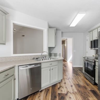 Property photo 2 of 3104 Baker Plantation Ct