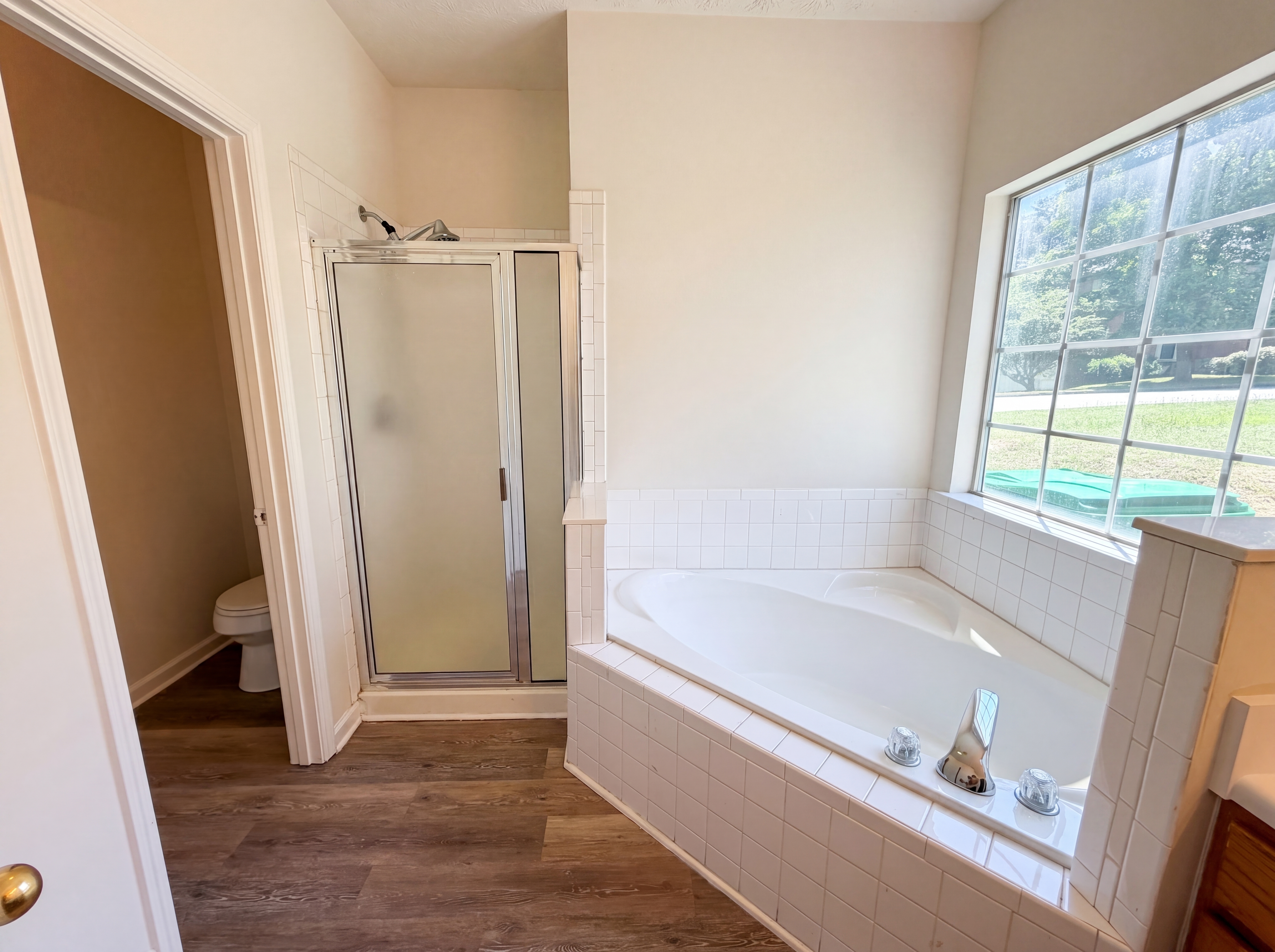 Photo 15 of 55 of 835 Shadow Lake Dr, Lithonia, GA