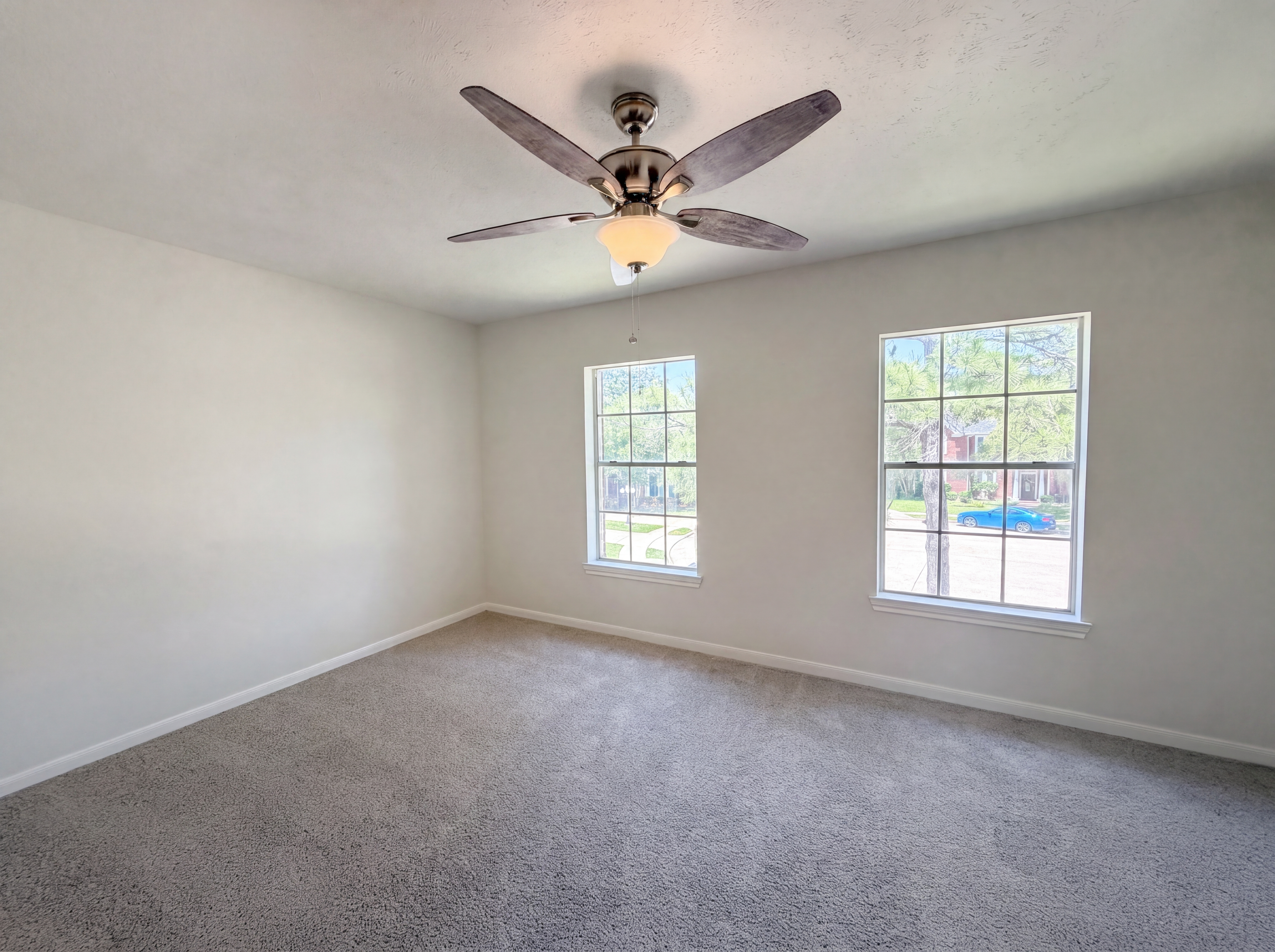Photo 14 of 22 of 2124 Wimbleton Ct, Pearland, TX